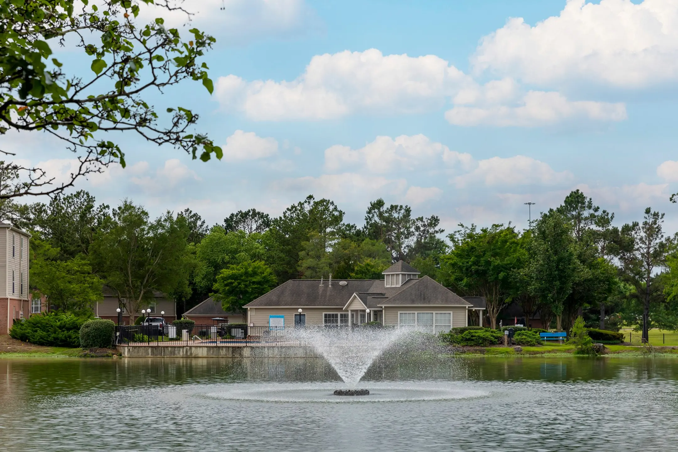 Southaven Pointe Apartments