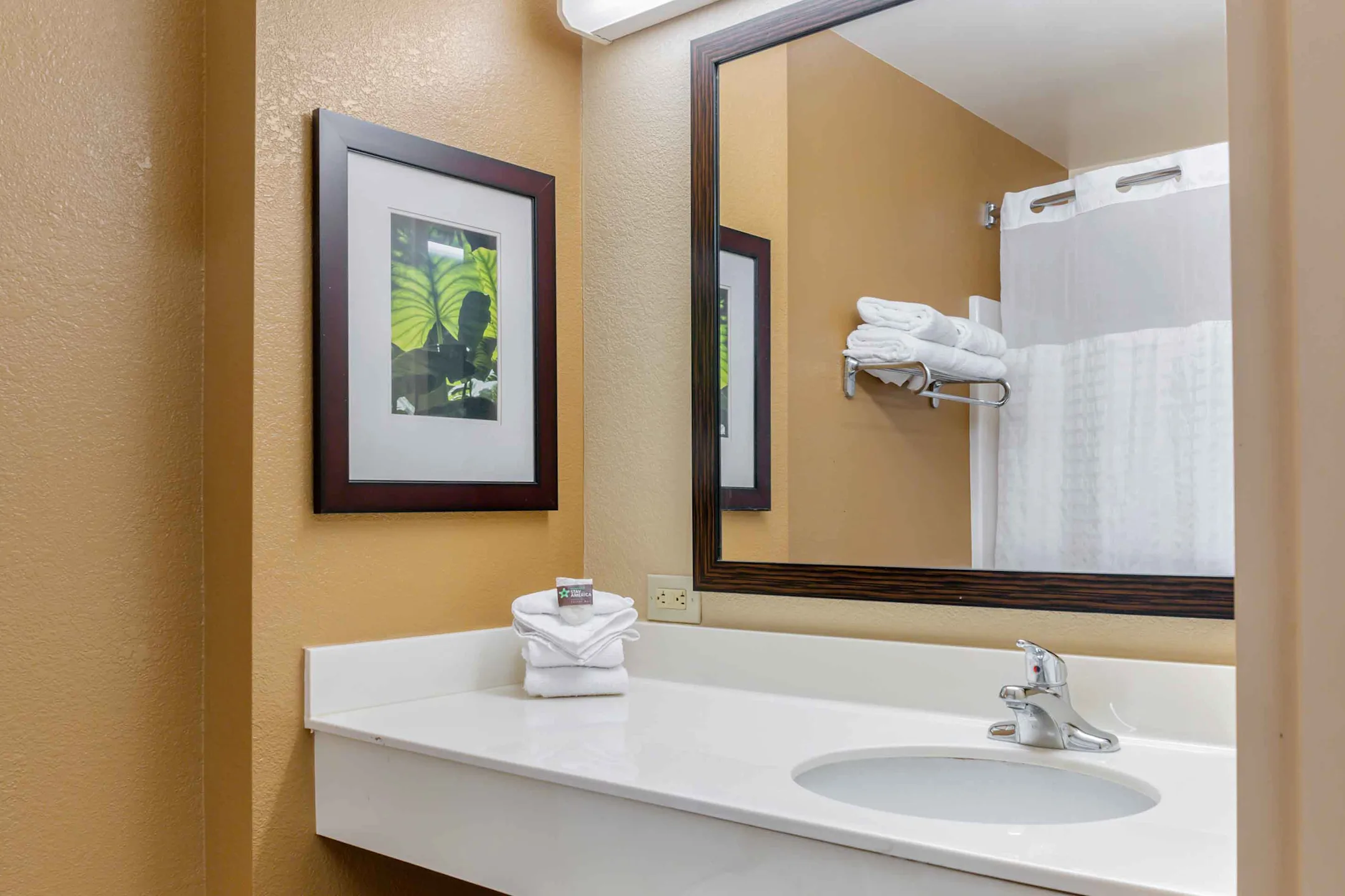 Bathroom - Furnished Studio - Columbus - NE I-270 - Columbus, OH