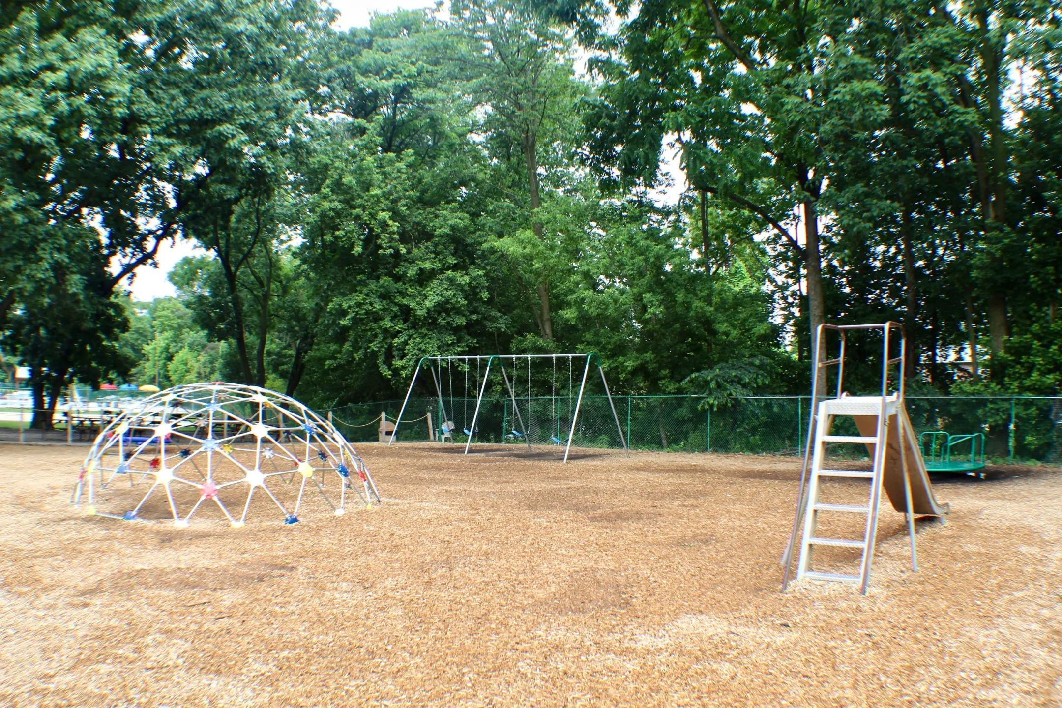 Parkview Court 609 Cedar Avenue Yeadon, PA Apartments for Rent Rent.