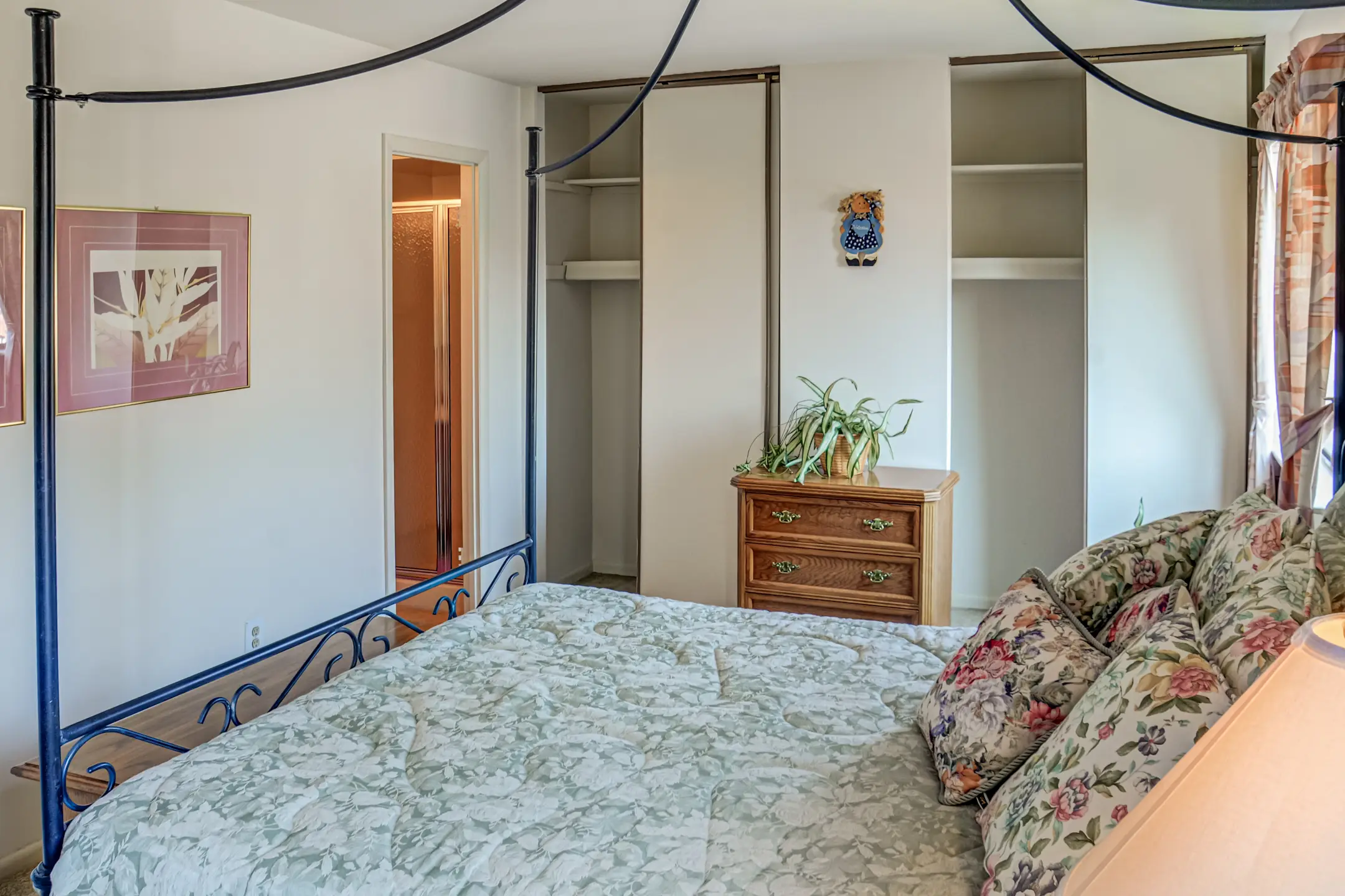 Scotchbrook Rental Townhomes 9275 Jamison Ave Philadelphia, PA