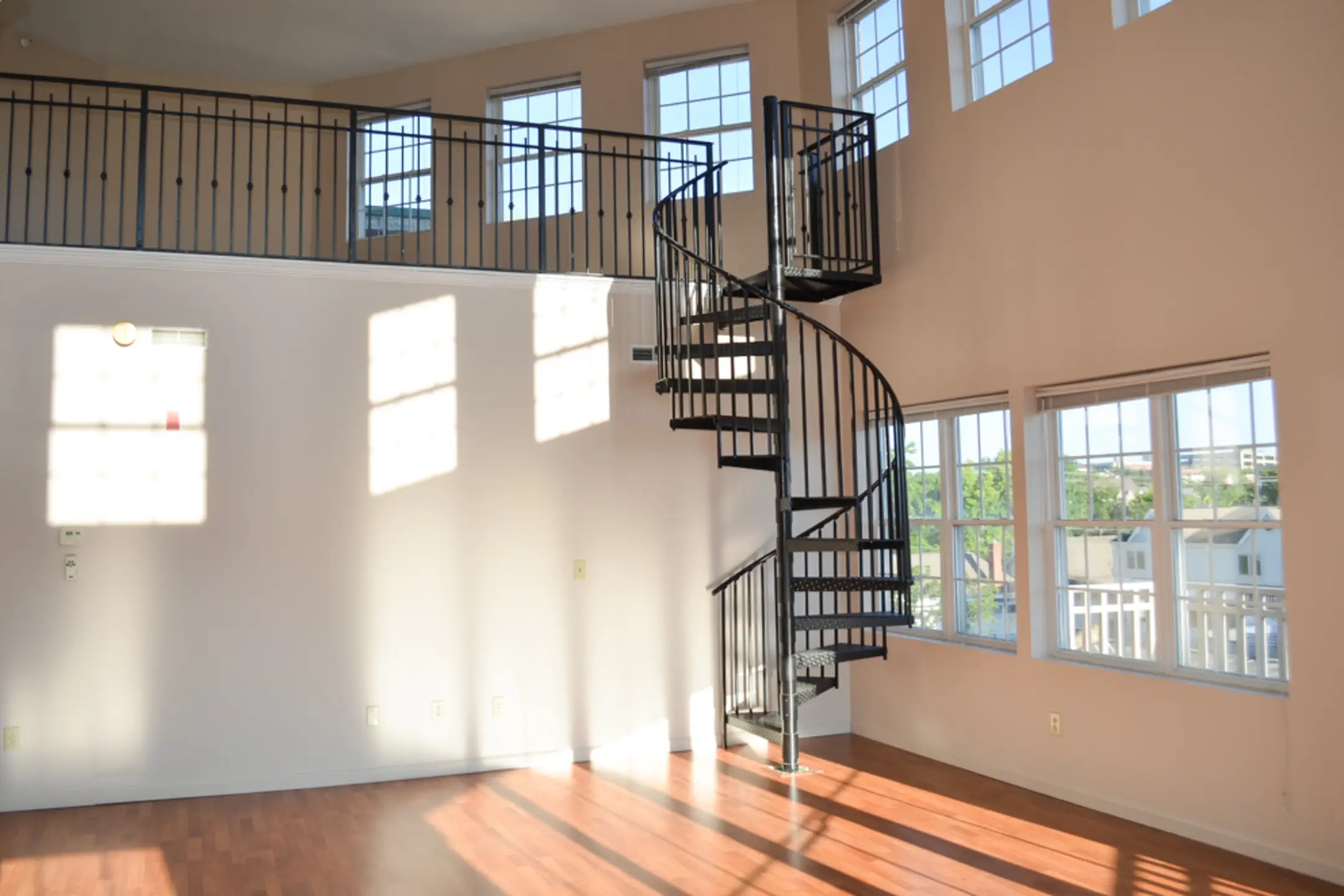 Burnham Rentals Third & Dunn Apartments Bloomington, IN 47401