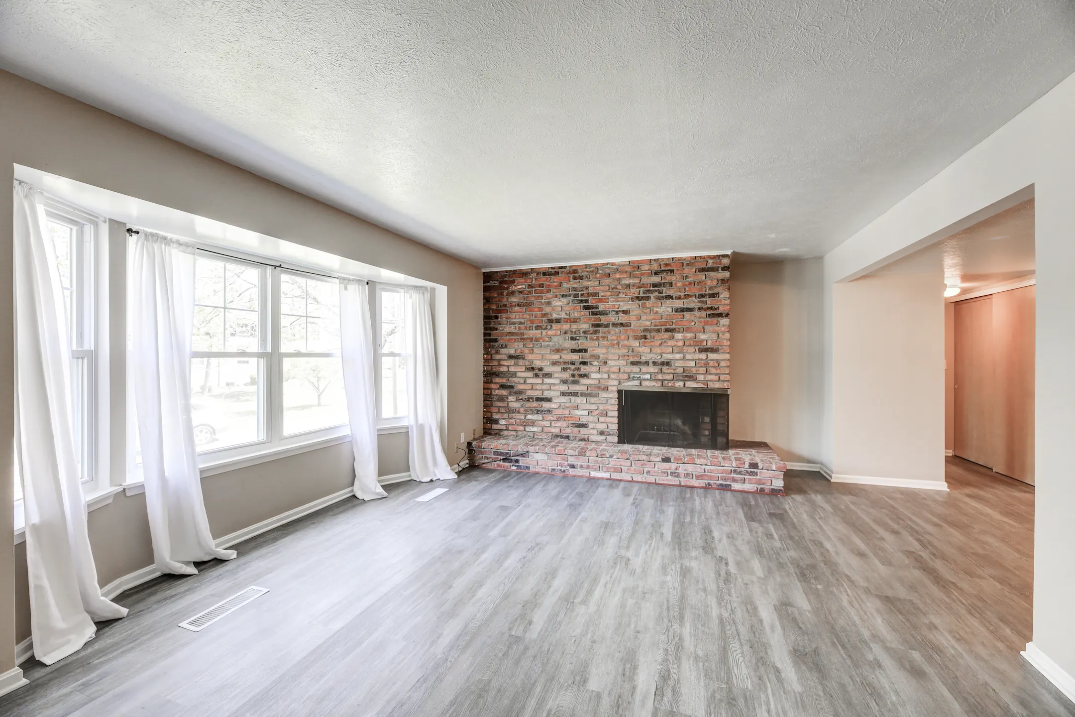 Carriage Hill 151 Carriage Dr Chagrin Falls, OH Apartments for Rent Rent.