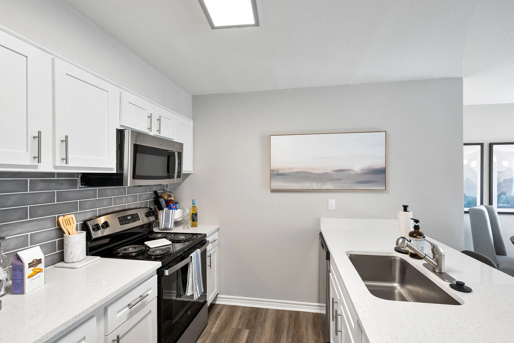 Kitchen - Park At Woodmoor - Shenandoah, TX