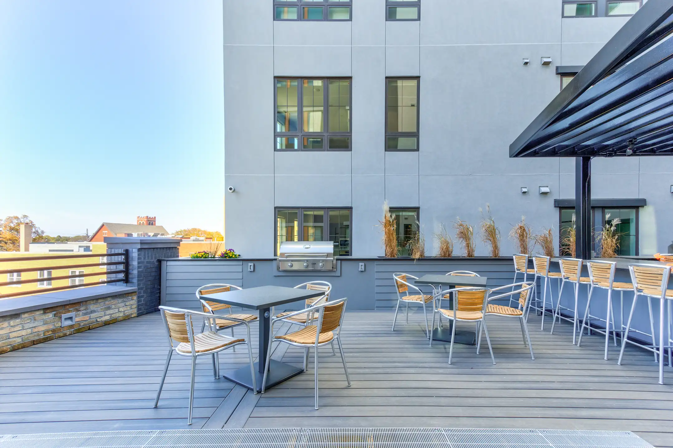 Building - Dillard Apartments-Downtown Fargo - Fargo, ND
