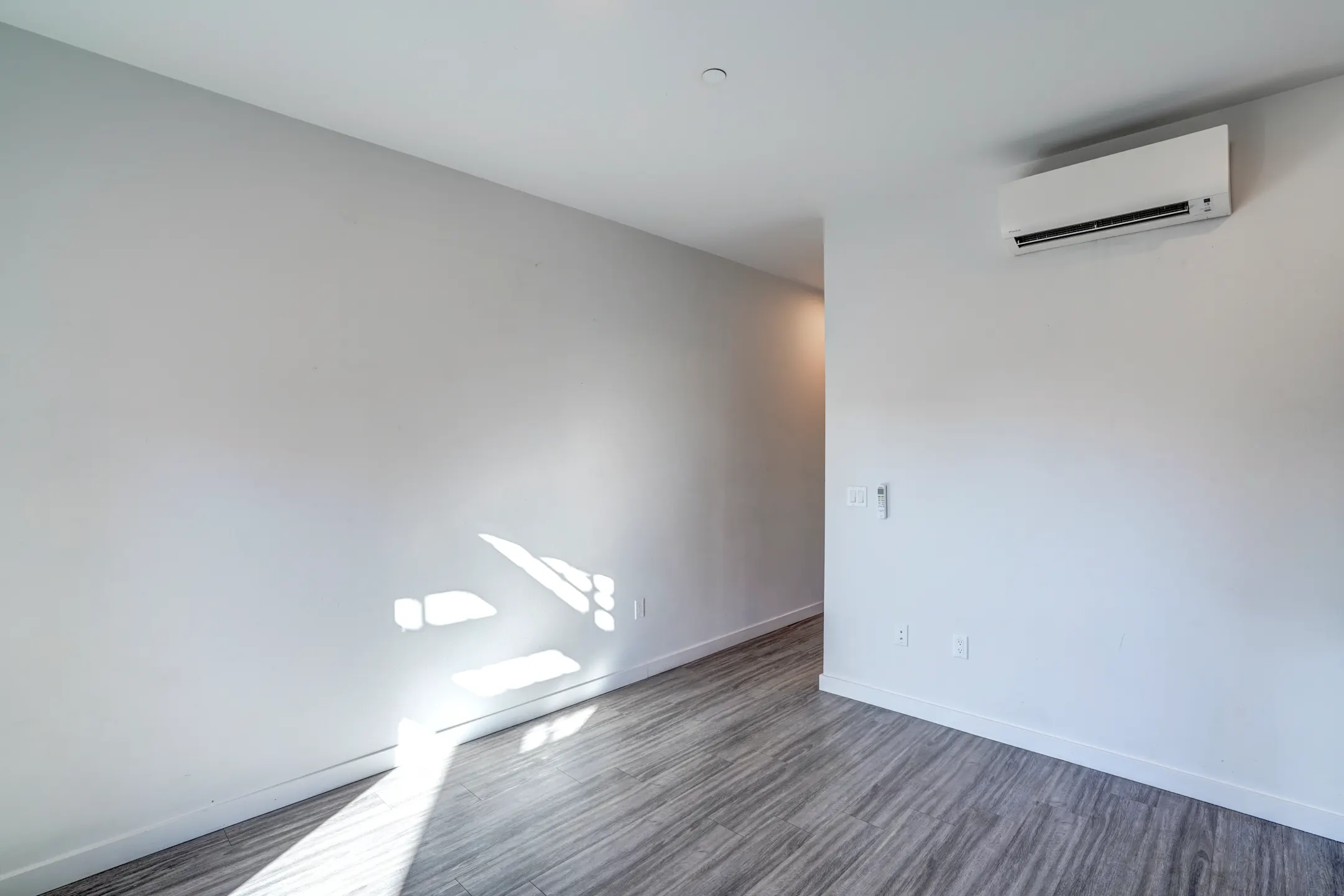 Bedroom - The Savona - Portland, OR