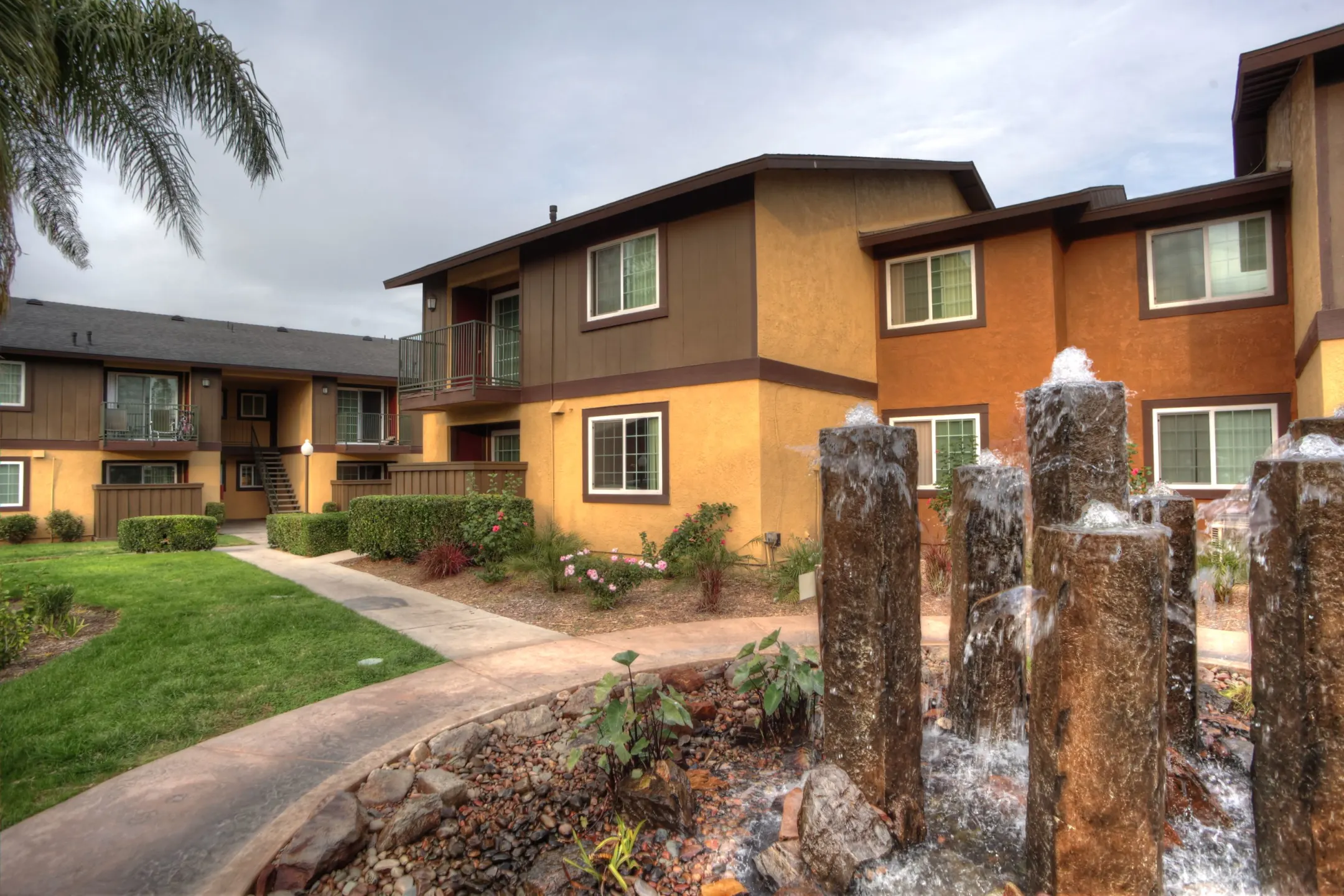 Raintree Apartments Highland California