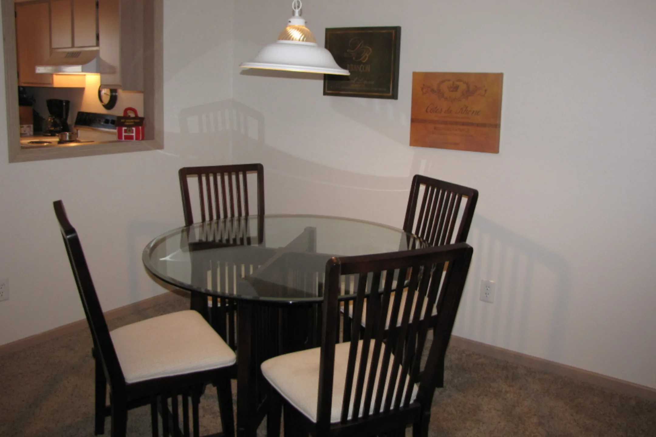 Dining Room - Country View Apartments - Toledo, OH