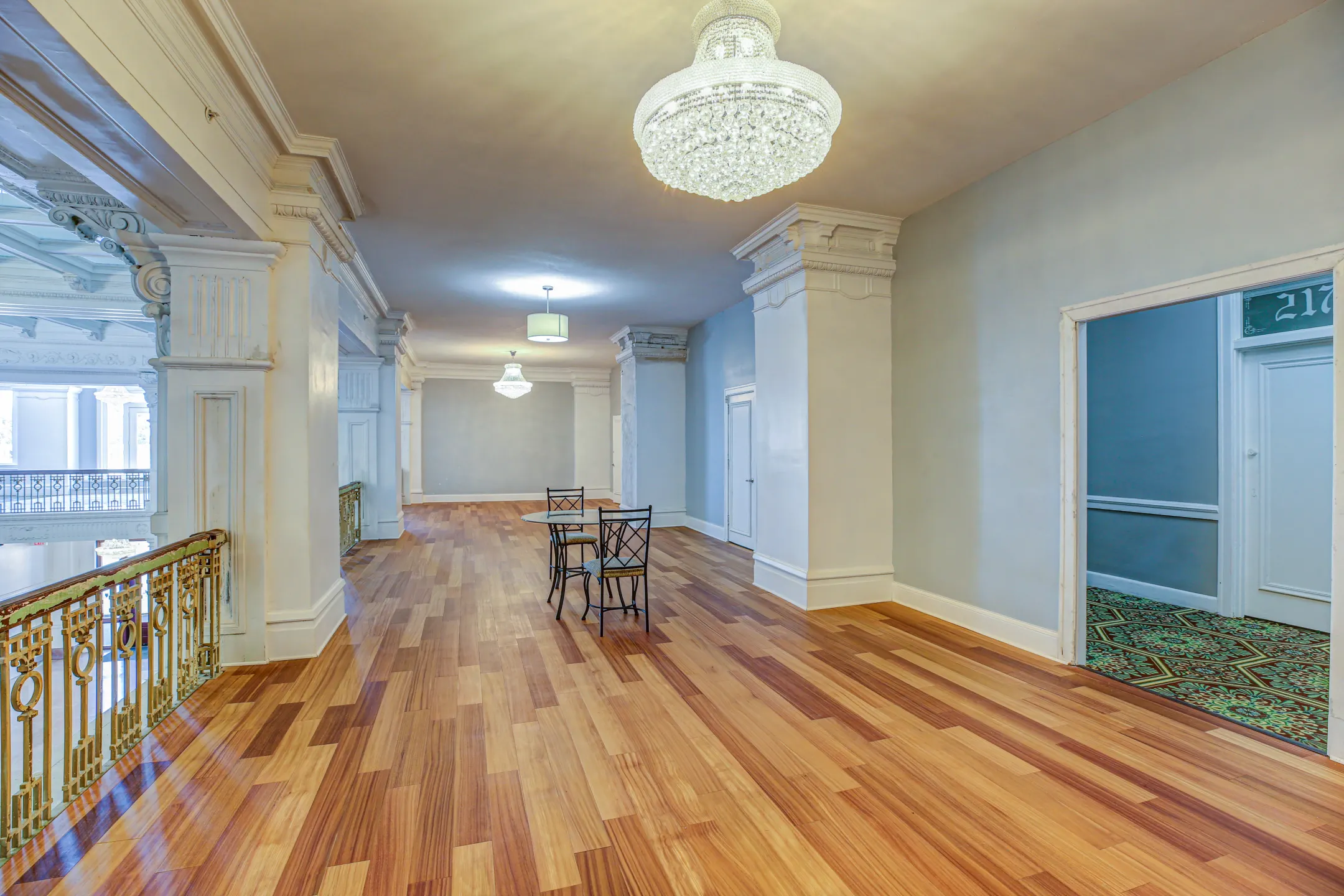 McCurdy Apartments 100 SE 1st St Evansville, IN Apartments for Rent