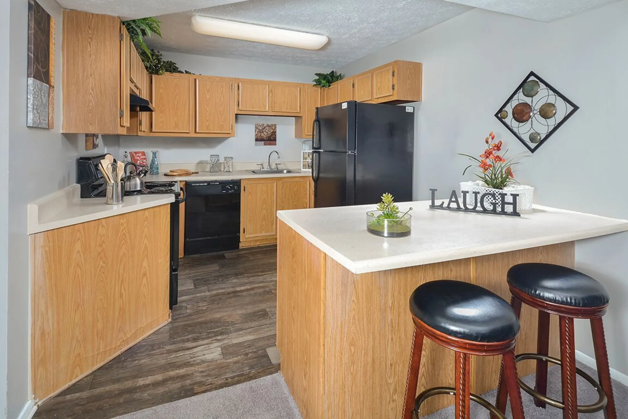 Kitchen - Birch Landing Atlanta Apartments - Austell, GA