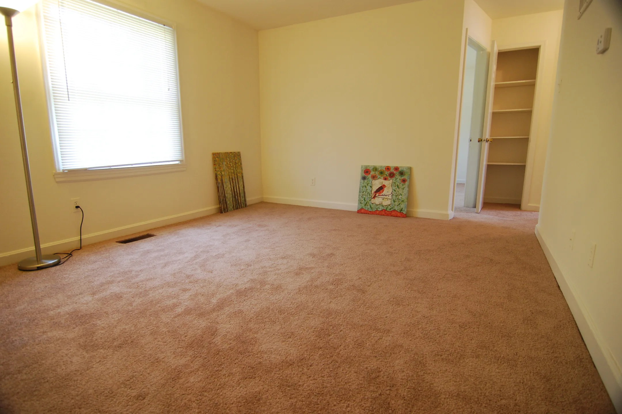 Colonial Square Apartments Aylett, VA 23009