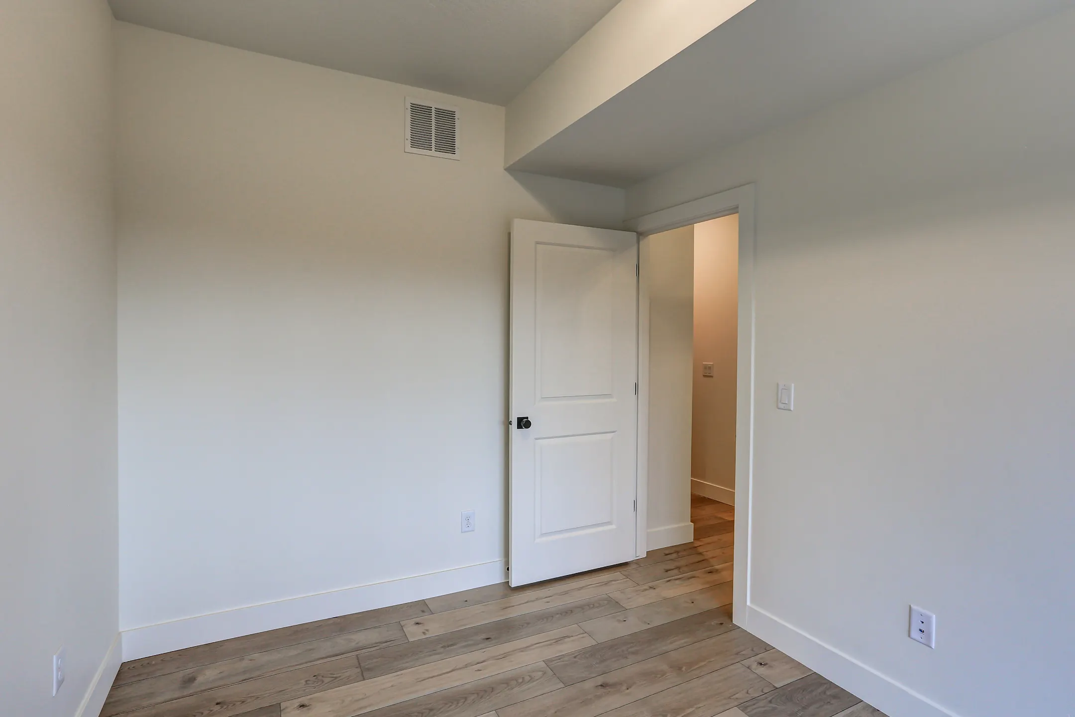 23 Views Apartments Townhomes Cottonwood Heights, UT 84121