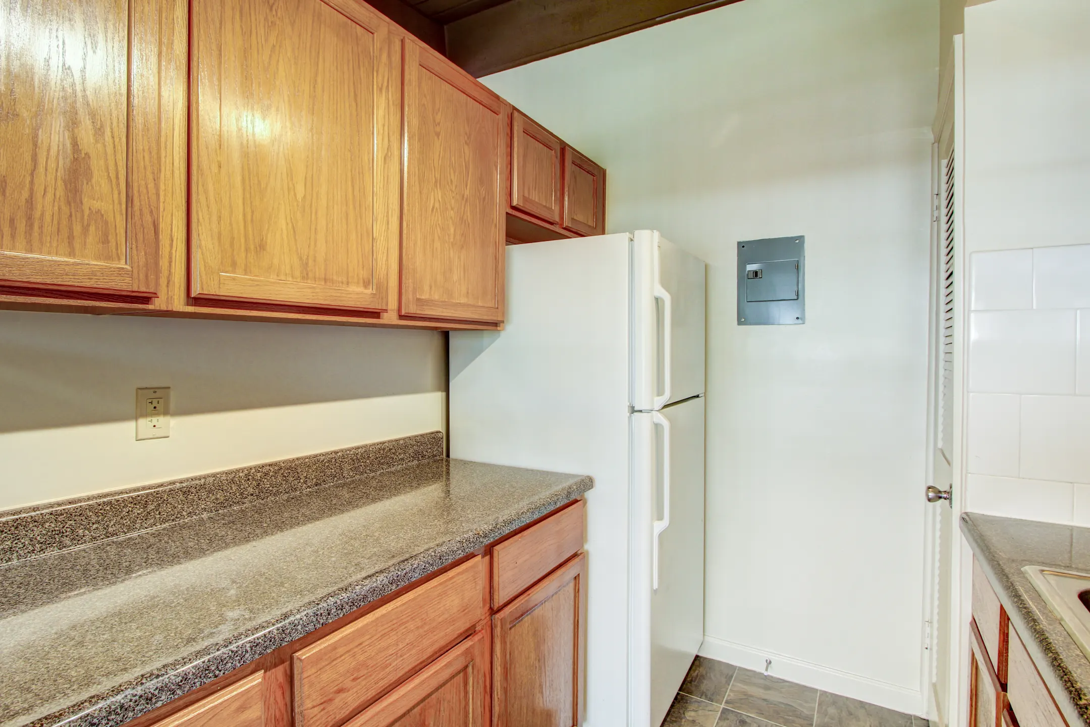 Kitchen - Campus Gardens - Hyattsville, MD