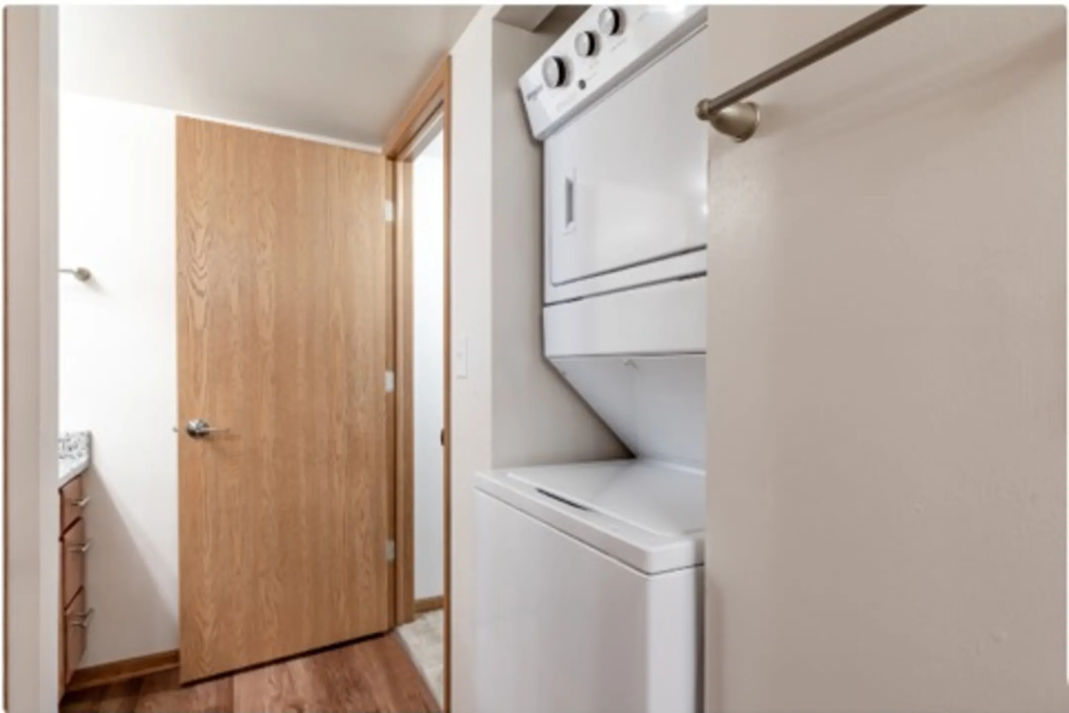 Orchard Lakes 154 Juliann Dr Wood Dale, IL Apartments for Rent Rent.