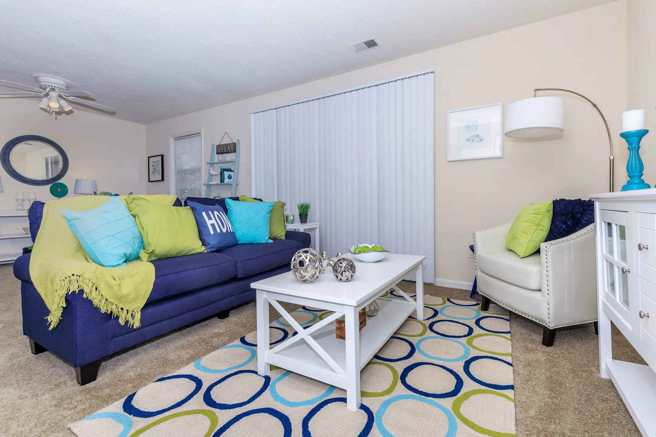 Living Room - The Boardwalk at Westlake - Indianapolis, IN