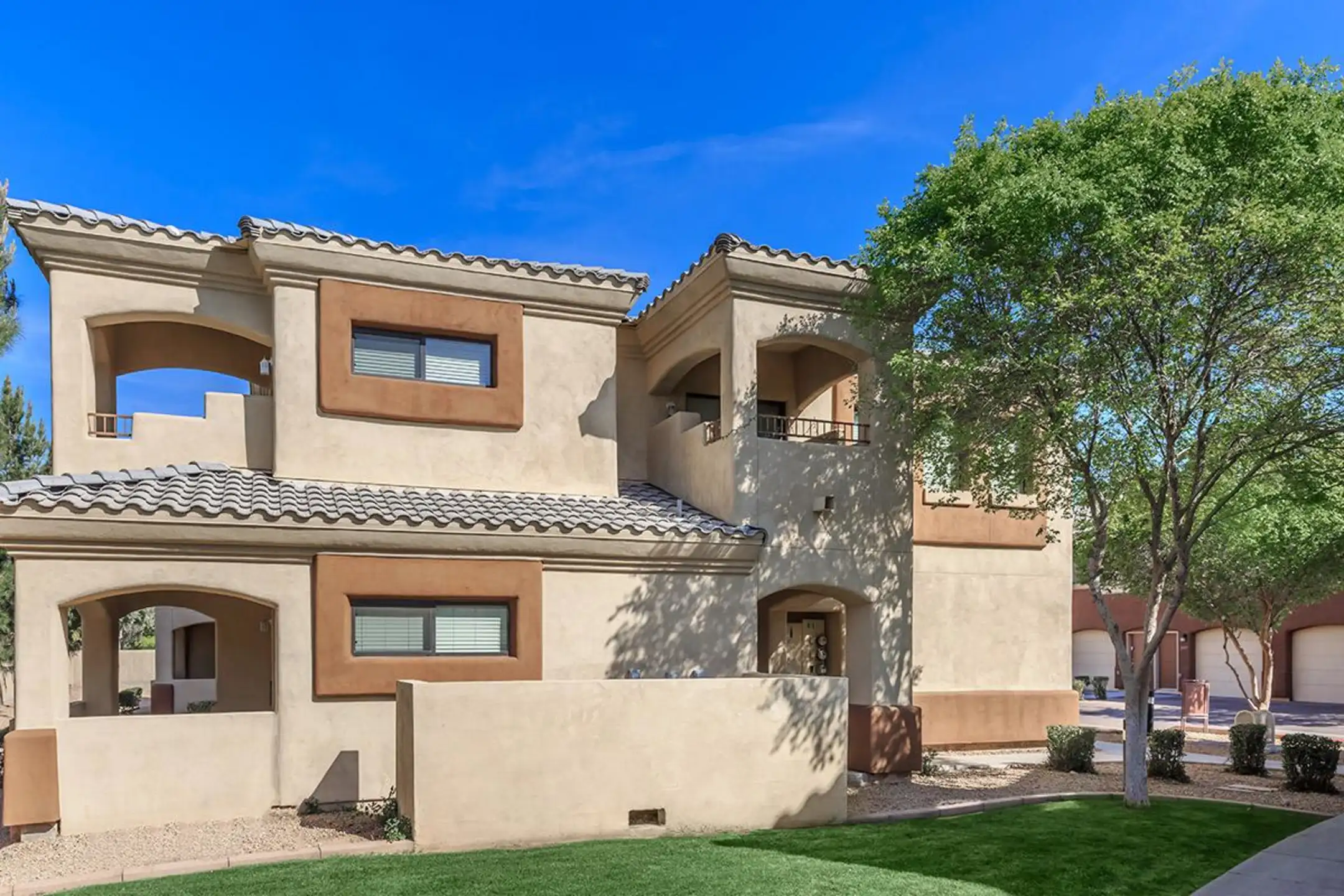 Sereno Townhomes Glendale, AZ 85302