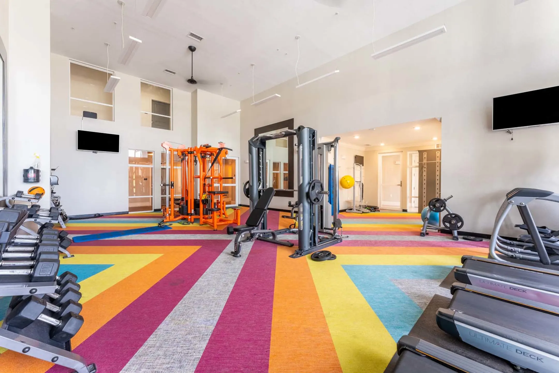 Fitness Weight Room - Linden On The GreeneWay - Orlando, FL