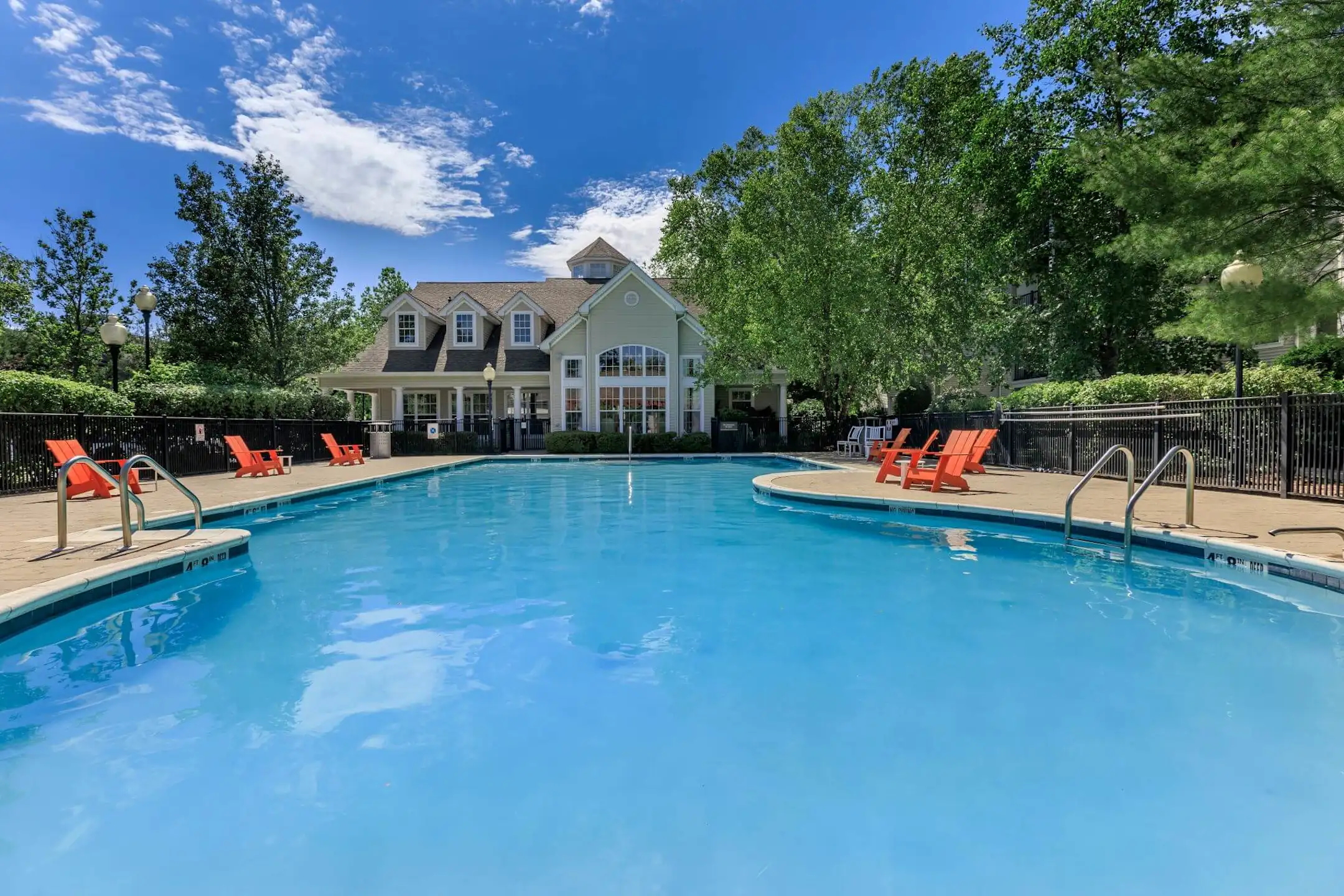 Grand Reserve Orange Apartments Orange, CT 06477