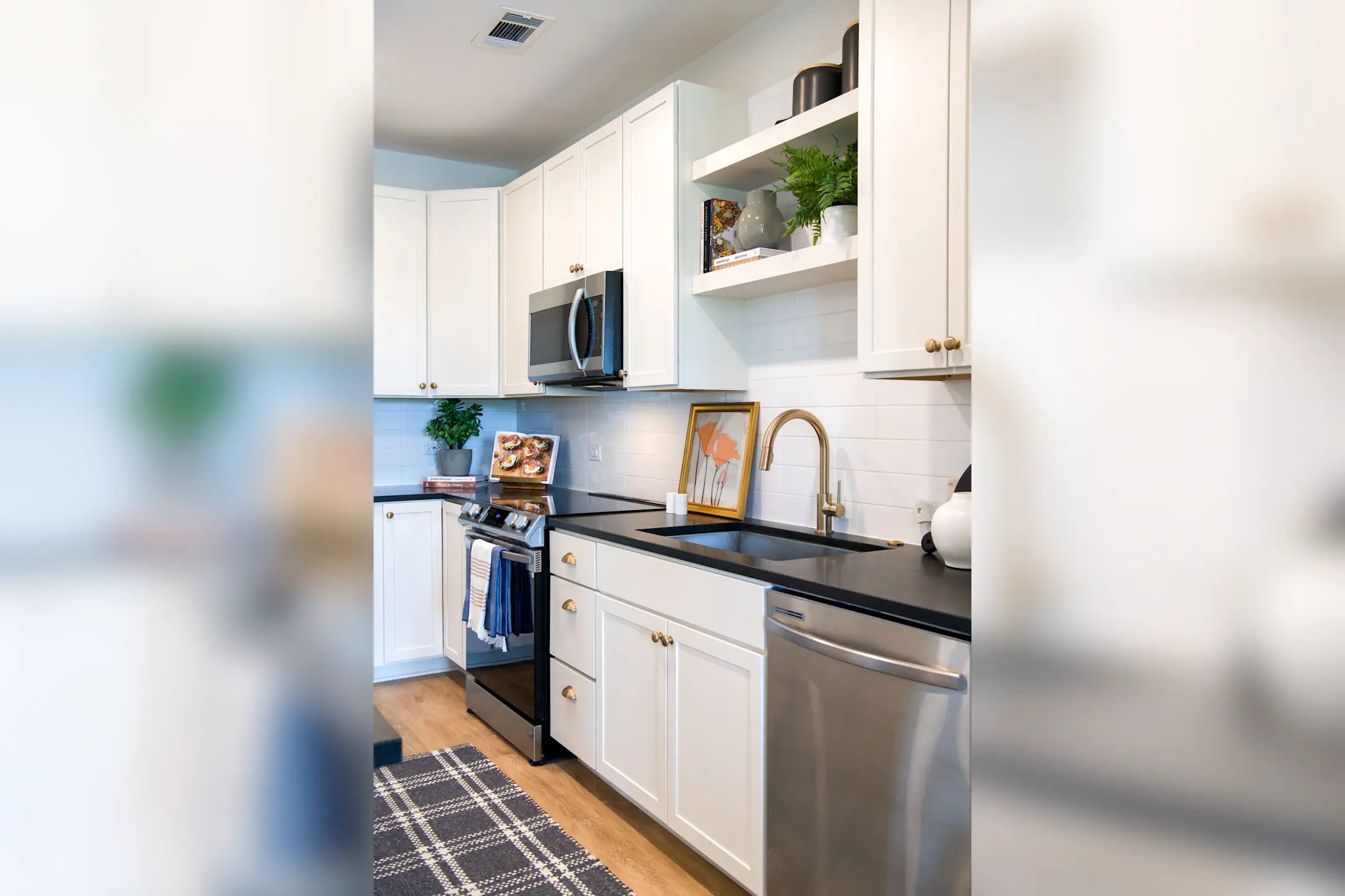 Kitchen - NOVEL University Place - Charlotte, NC