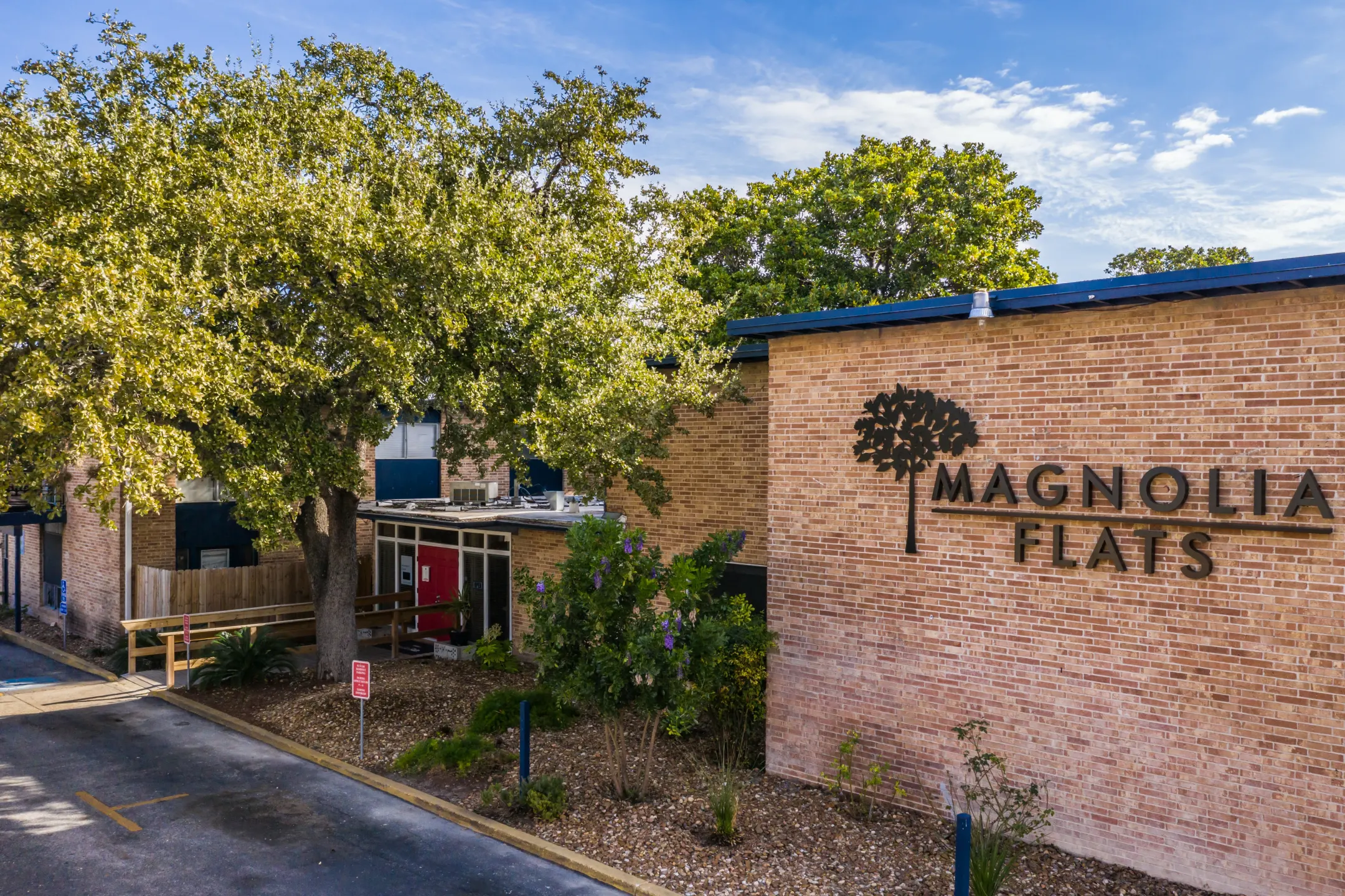 Magnolia Flats - San Antonio, TX