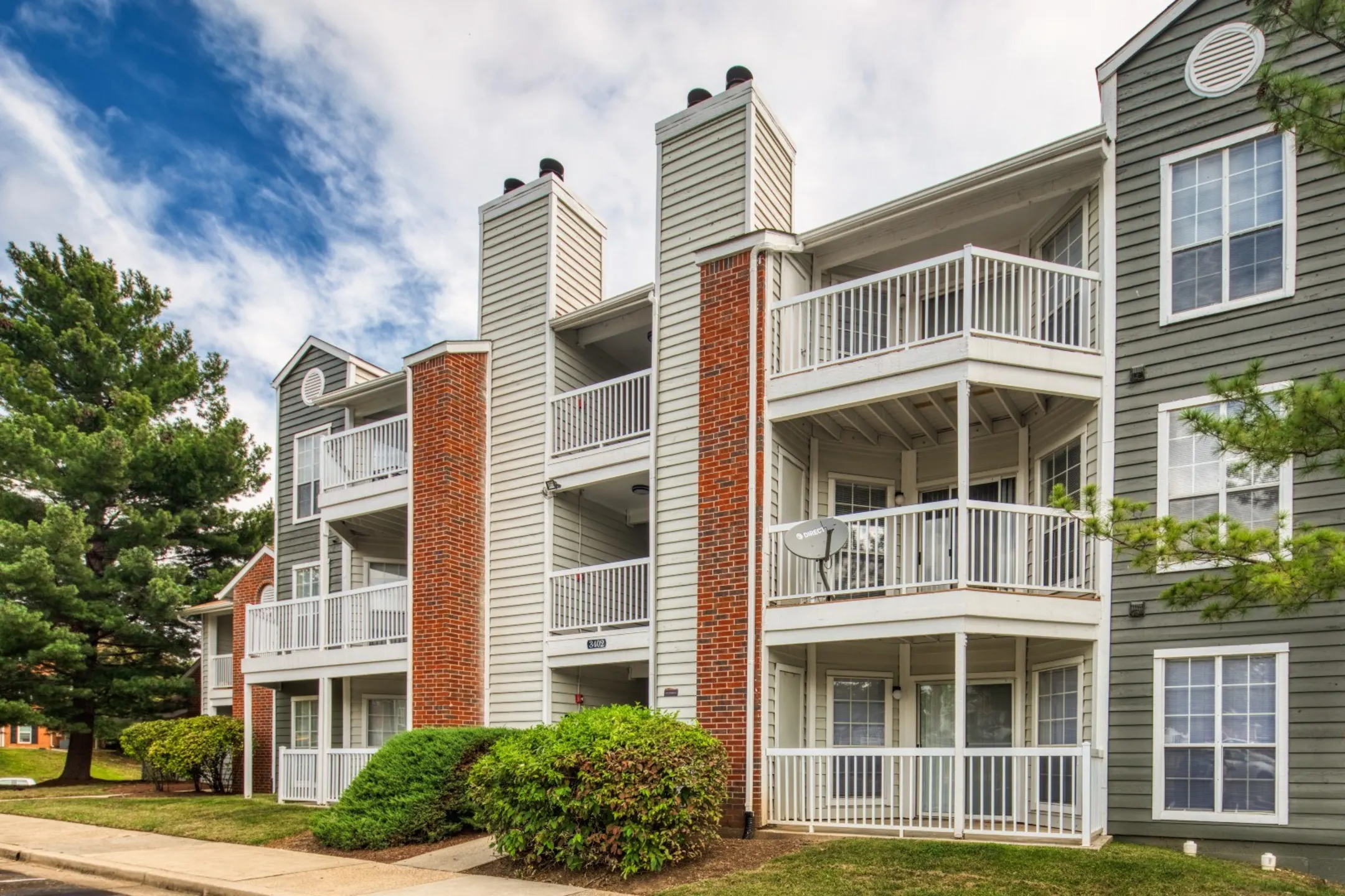 Apartments On Hampton