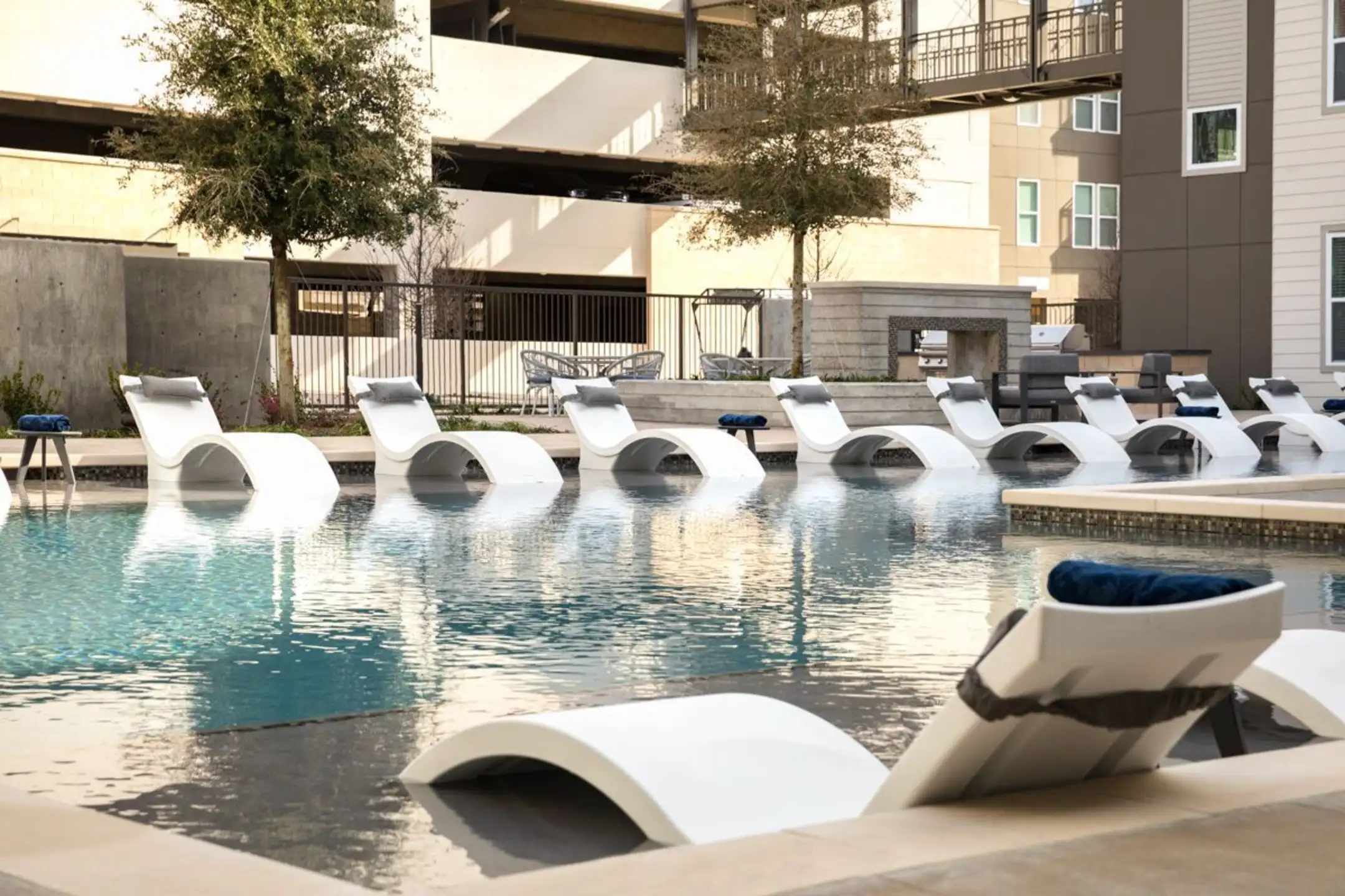 Pool - Lux on Main - Carrollton, TX