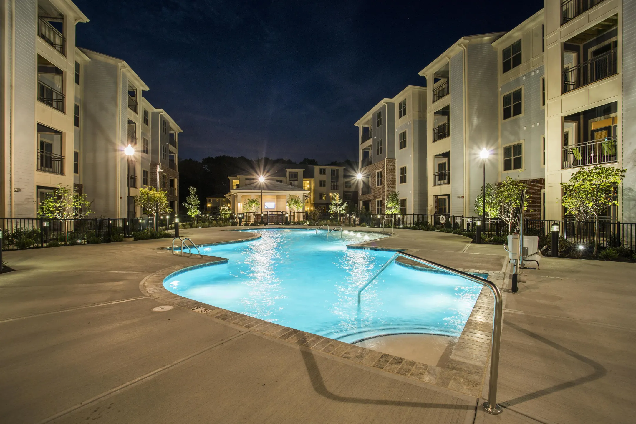 Pool - James River at Stony Point Apartments - Richmond, VA