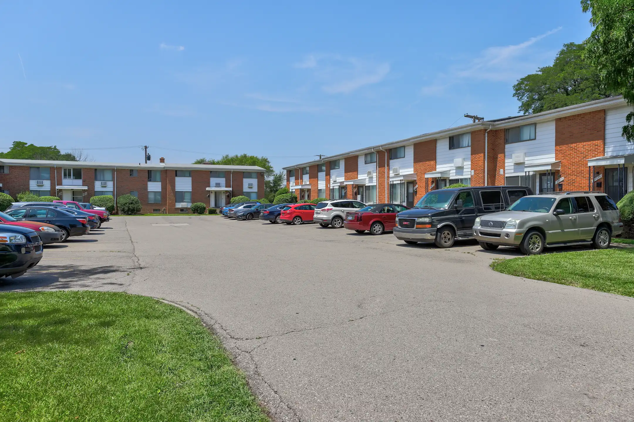 Lorraine Manor Apartments Warren, MI 48093