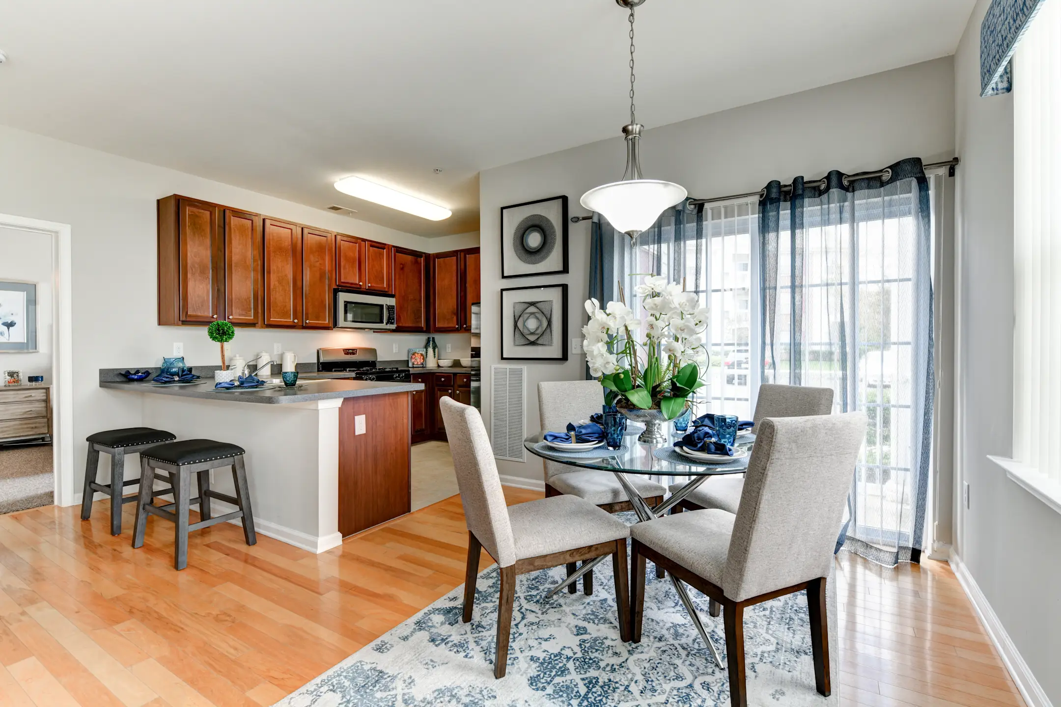 Camelot at Cinnaminson 198 Camelot Court Cinnaminson, NJ Apartments