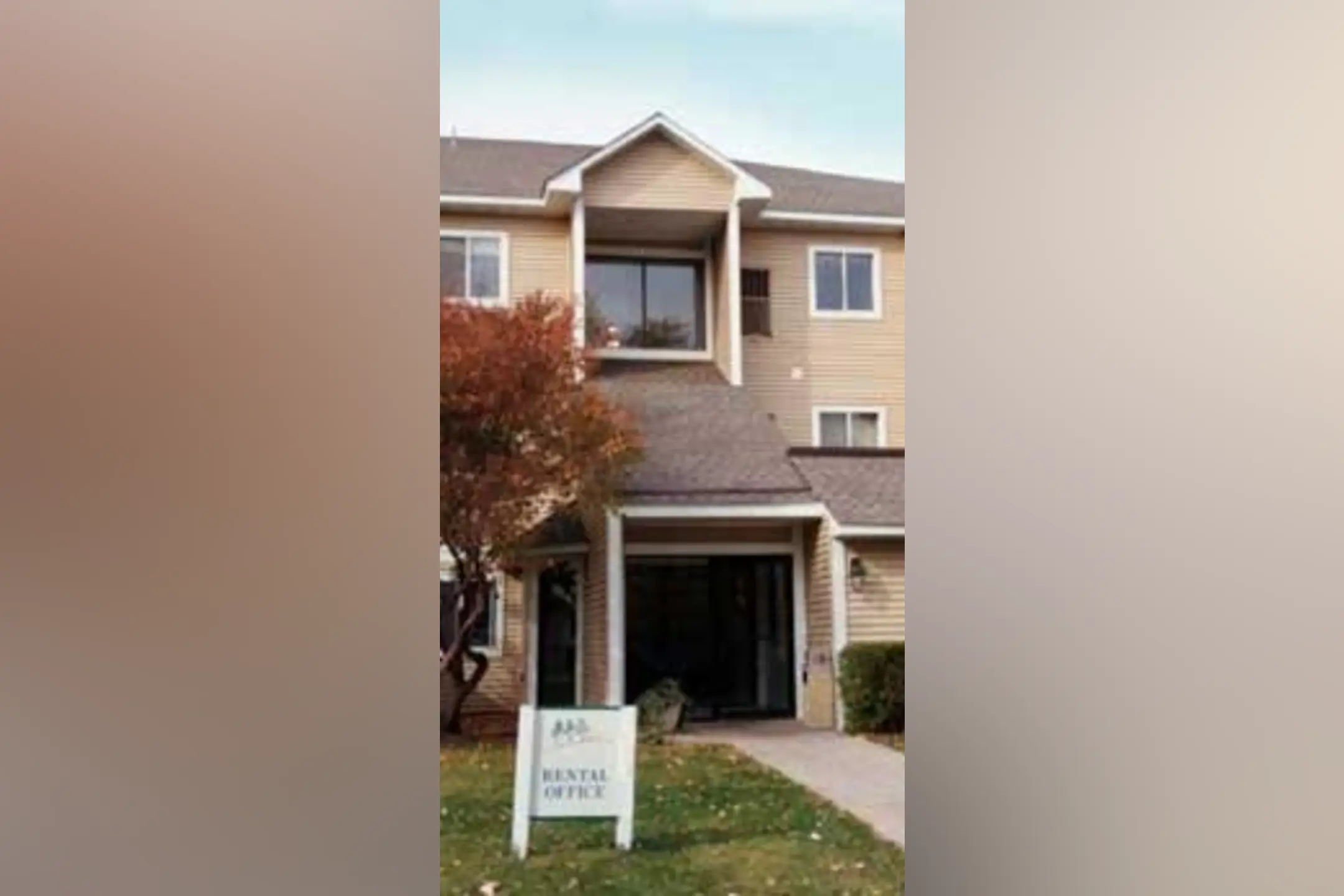 Whispering Pines Apartments Apartments Minneapolis, MN 55433