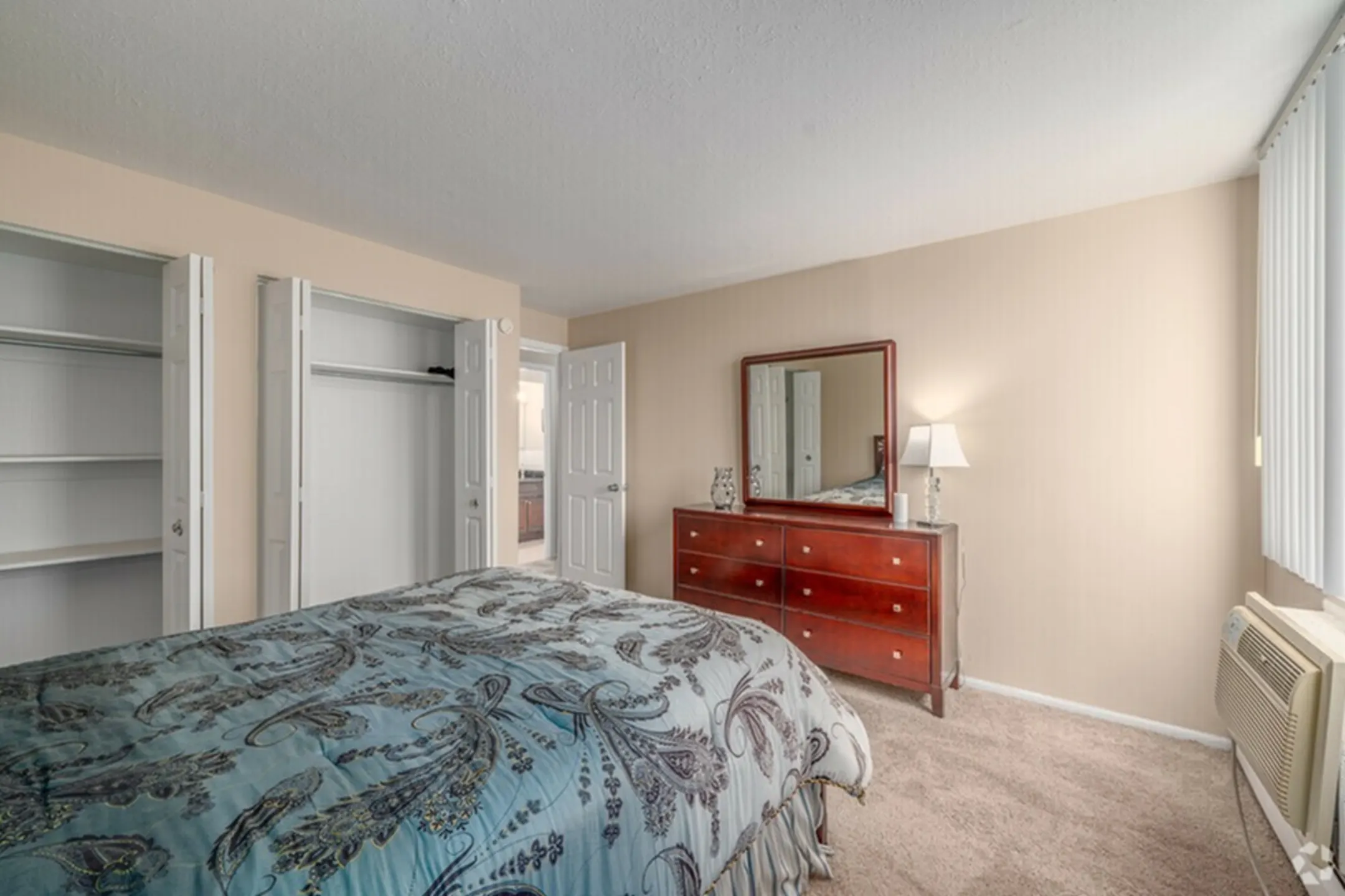 Bedroom - The Westbury - North Olmsted, OH