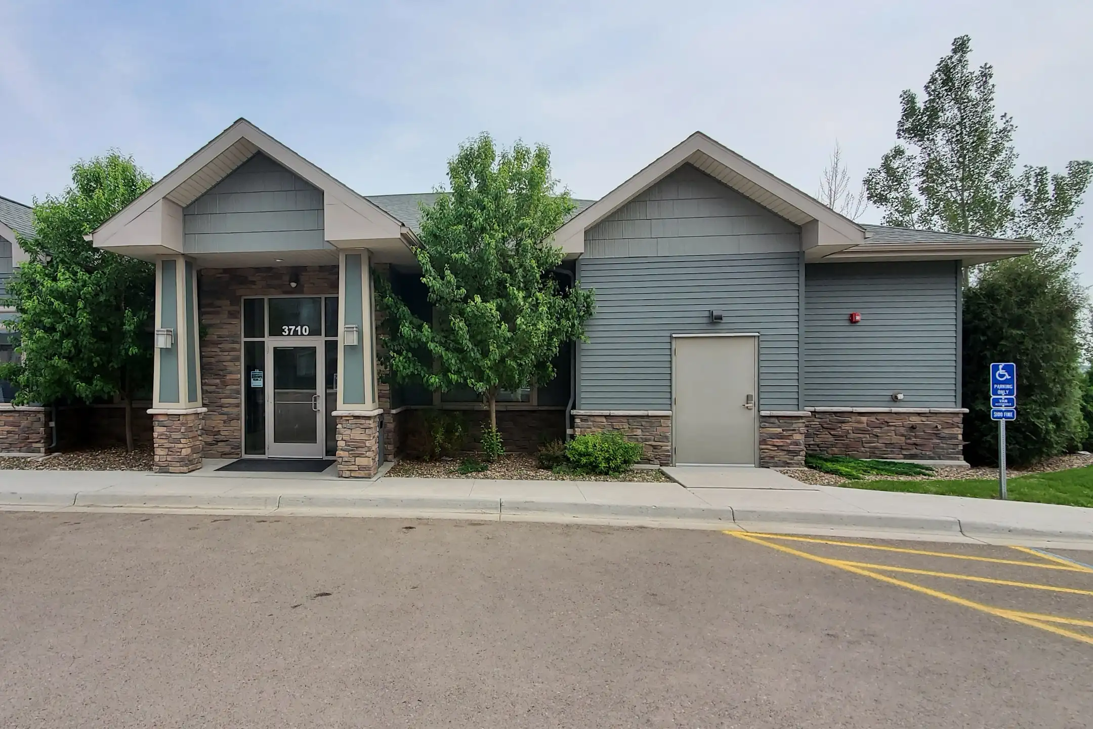 Eagle Crest Apartments 3710 26th Street W Williston, ND Apartments for Rent Rent.