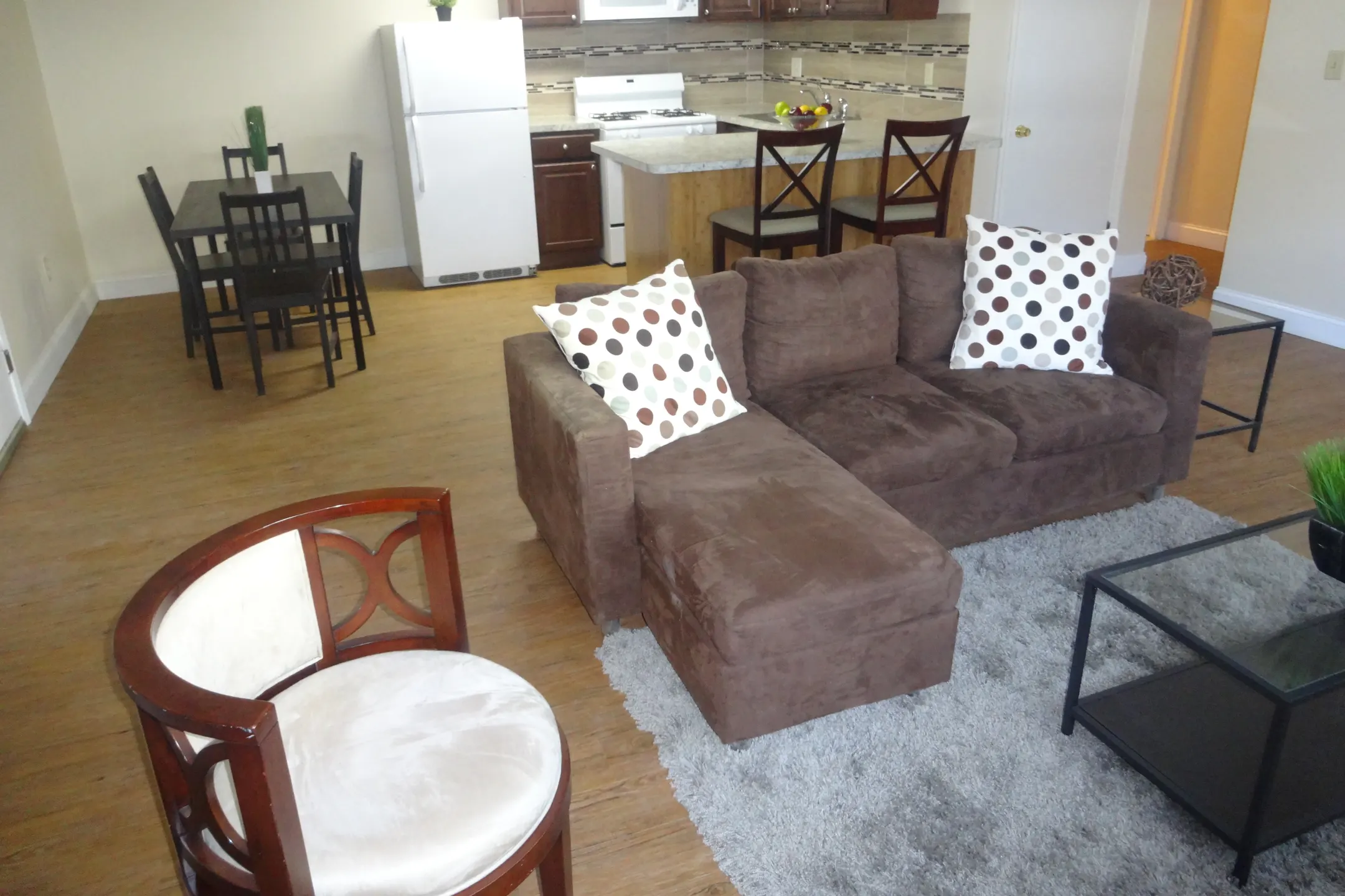 Farmington Gates Apartments Apartments New Britain, CT 06053