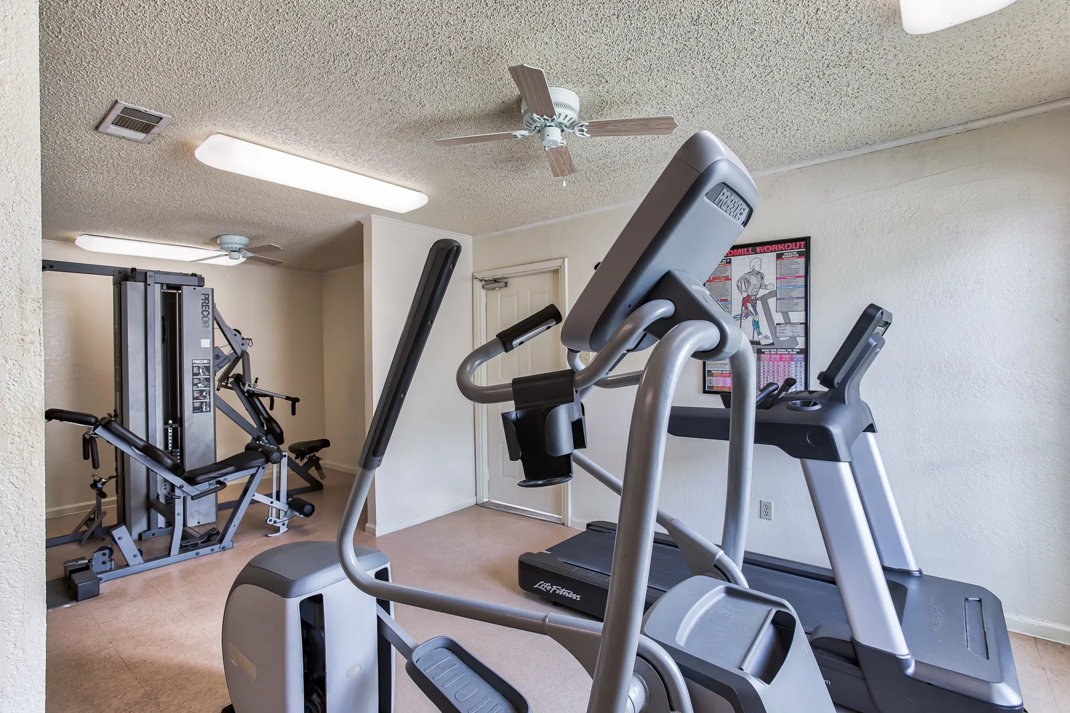 Chaparral Apartment Homes Apartments Leesville, LA 71446