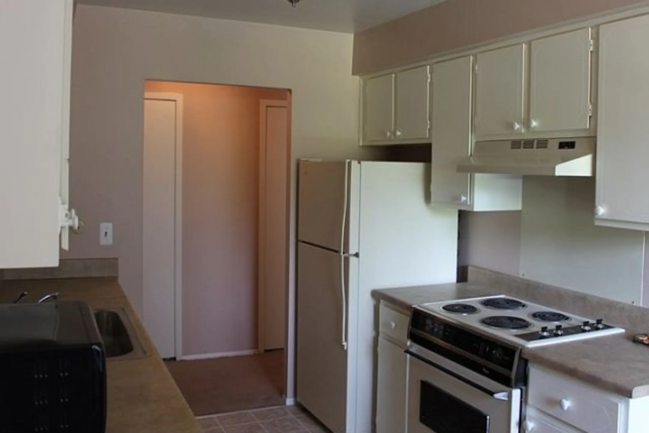 Cambridge Square Apartments Southfield, MI 48076