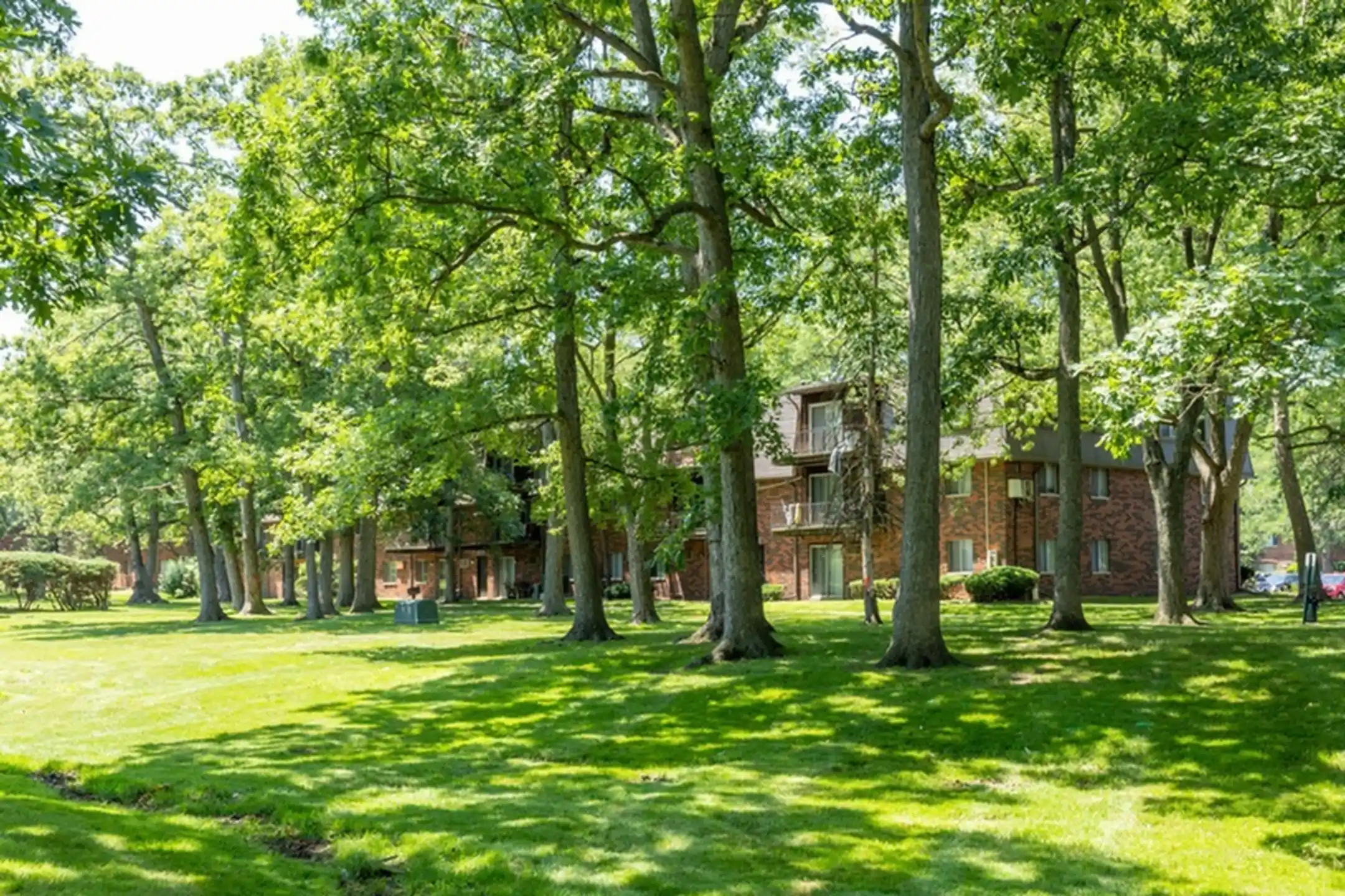 Park West Apartments 1800 Park West Boulevard Griffith, IN