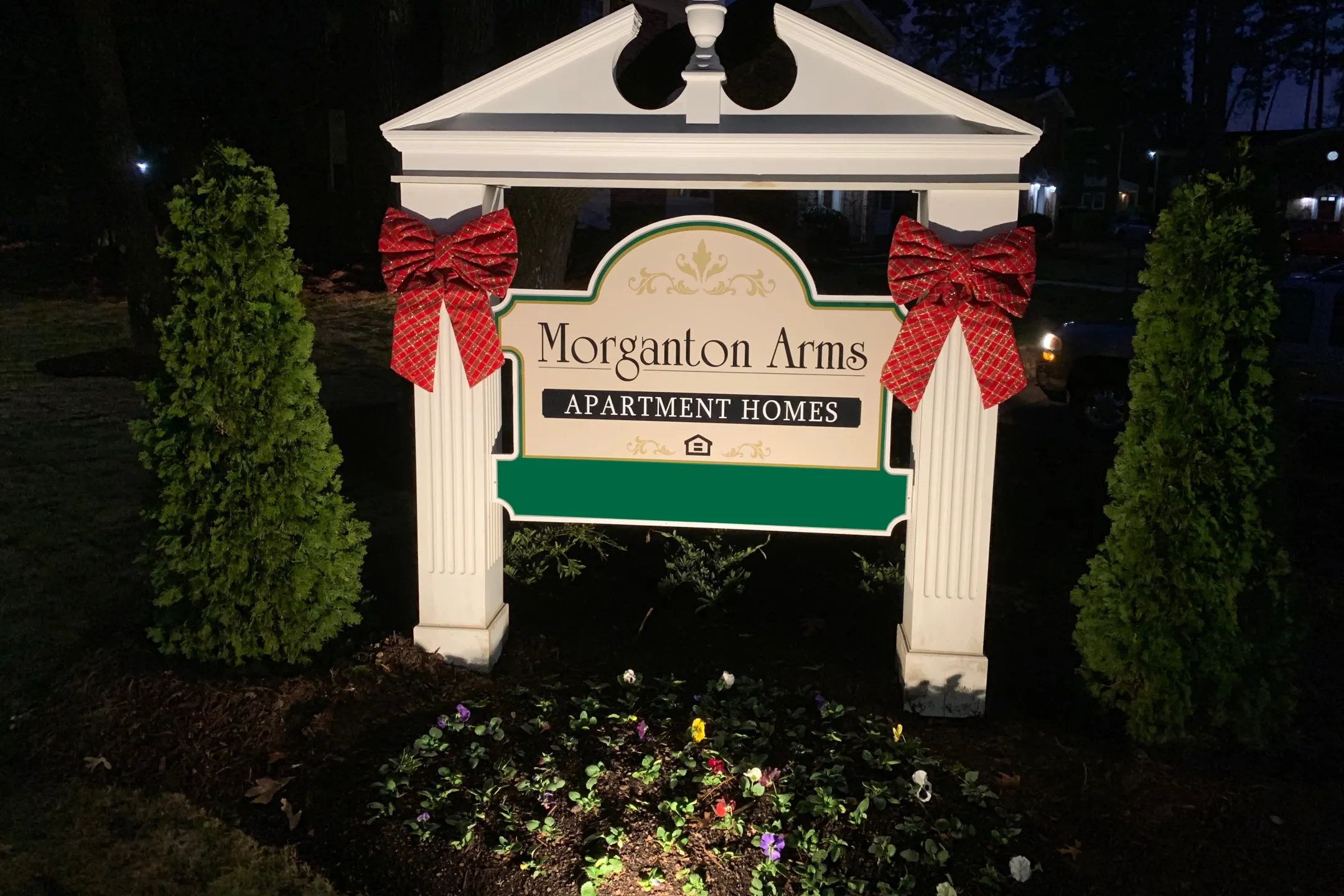 Morganton Arms Apartments - Fayetteville, NC