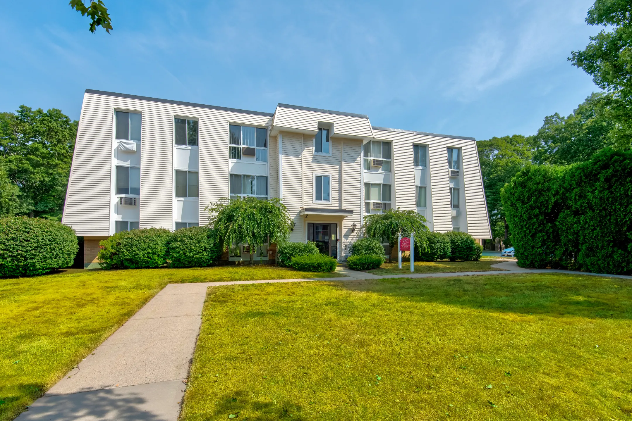 King's Grant Apartments North Kingstown, RI 02852