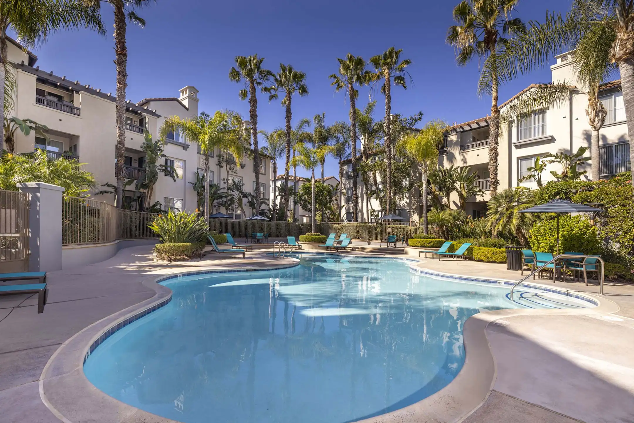 Camden Crown Valley Apartments - Mission Viejo, CA 92691