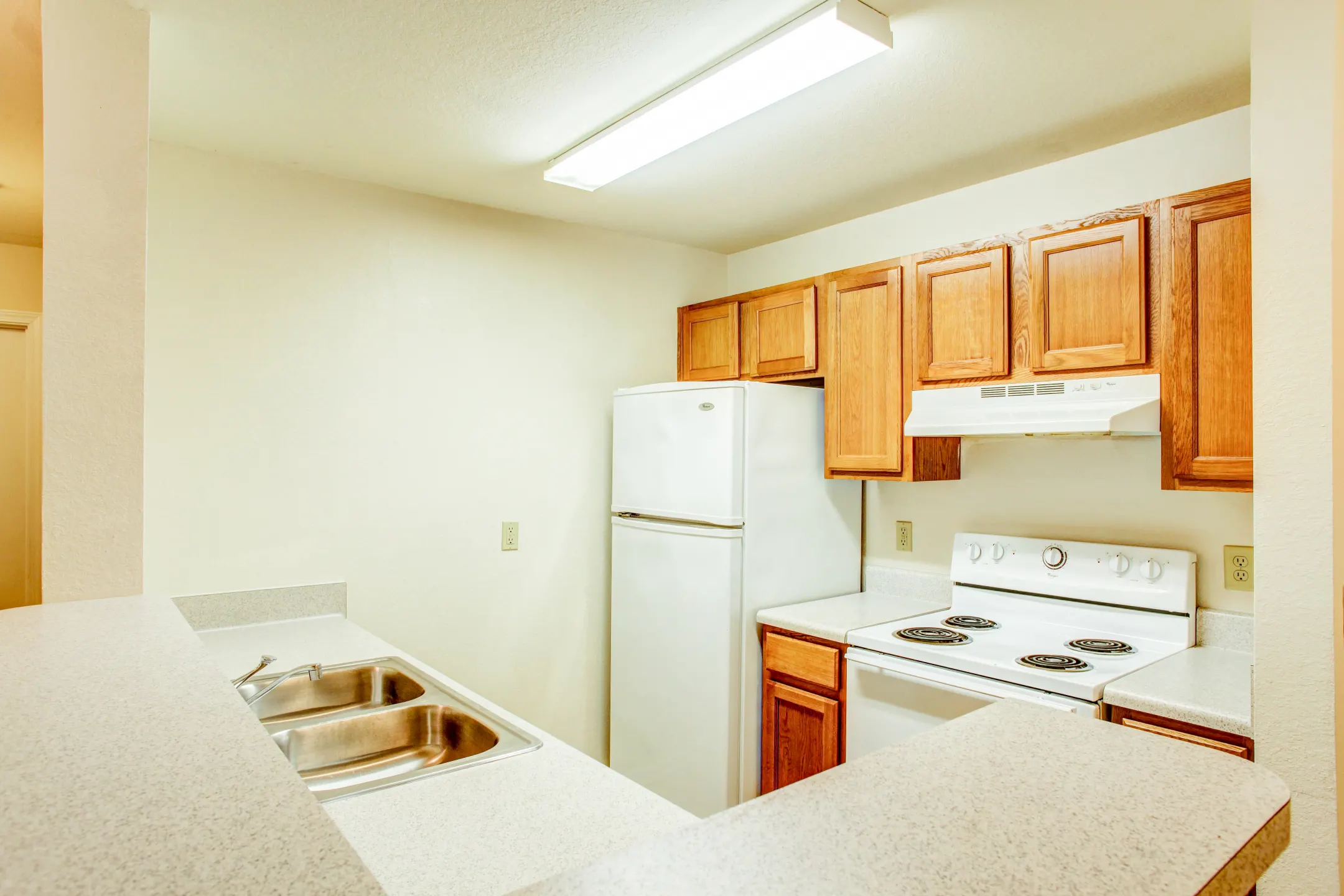 Kitchen - Walker Rosa Apartments - Kingsport, TN