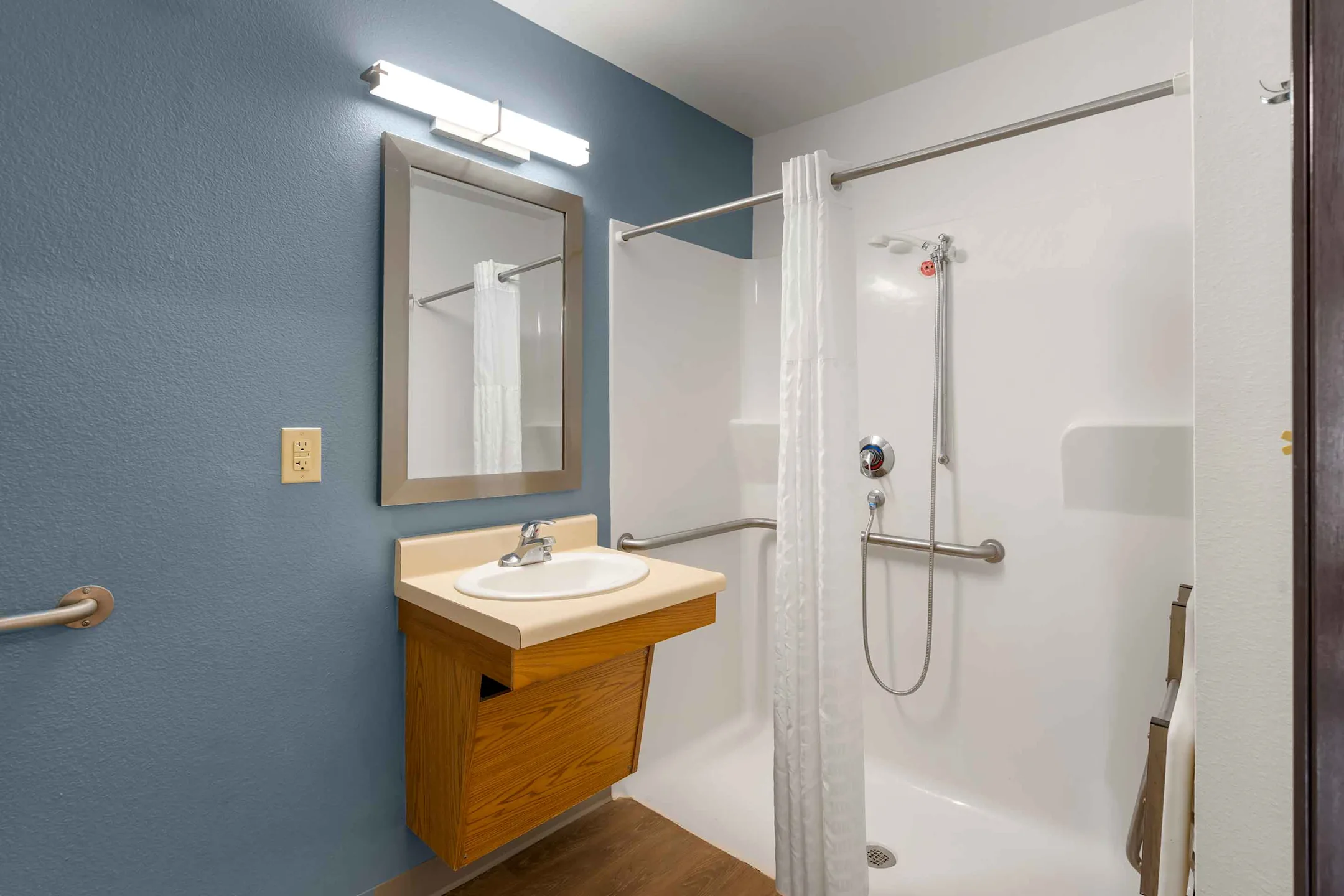 Furnished Studio Lakeland Apartments Lakeland, FL 33805