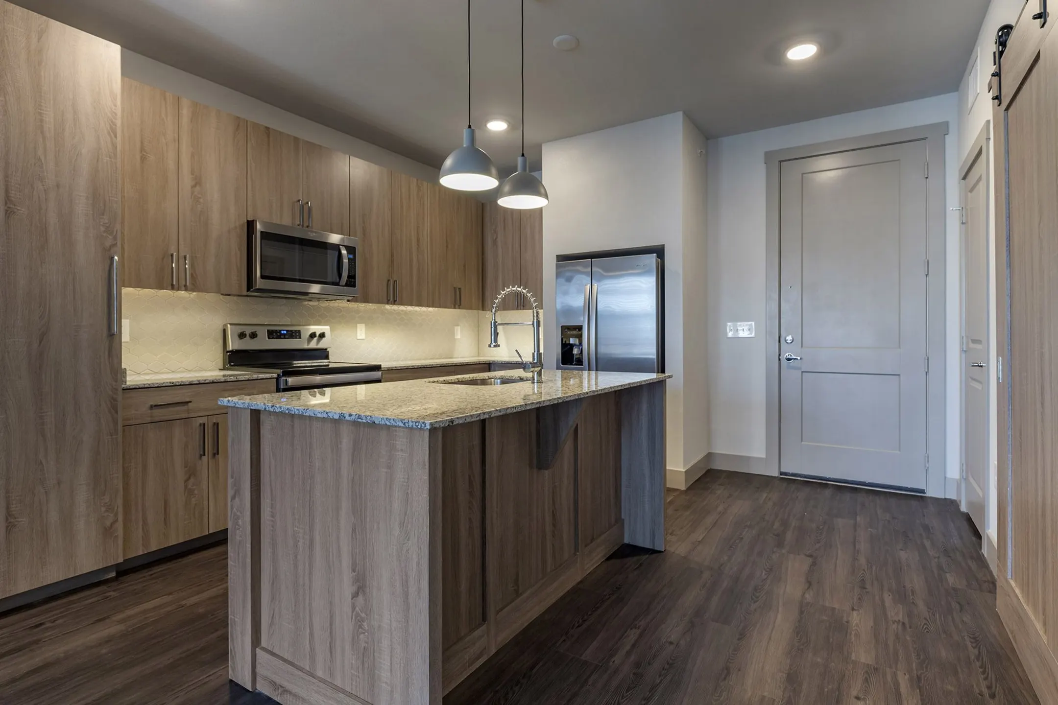 The Cosmopolitan Apartments - Tulsa, OK 74119