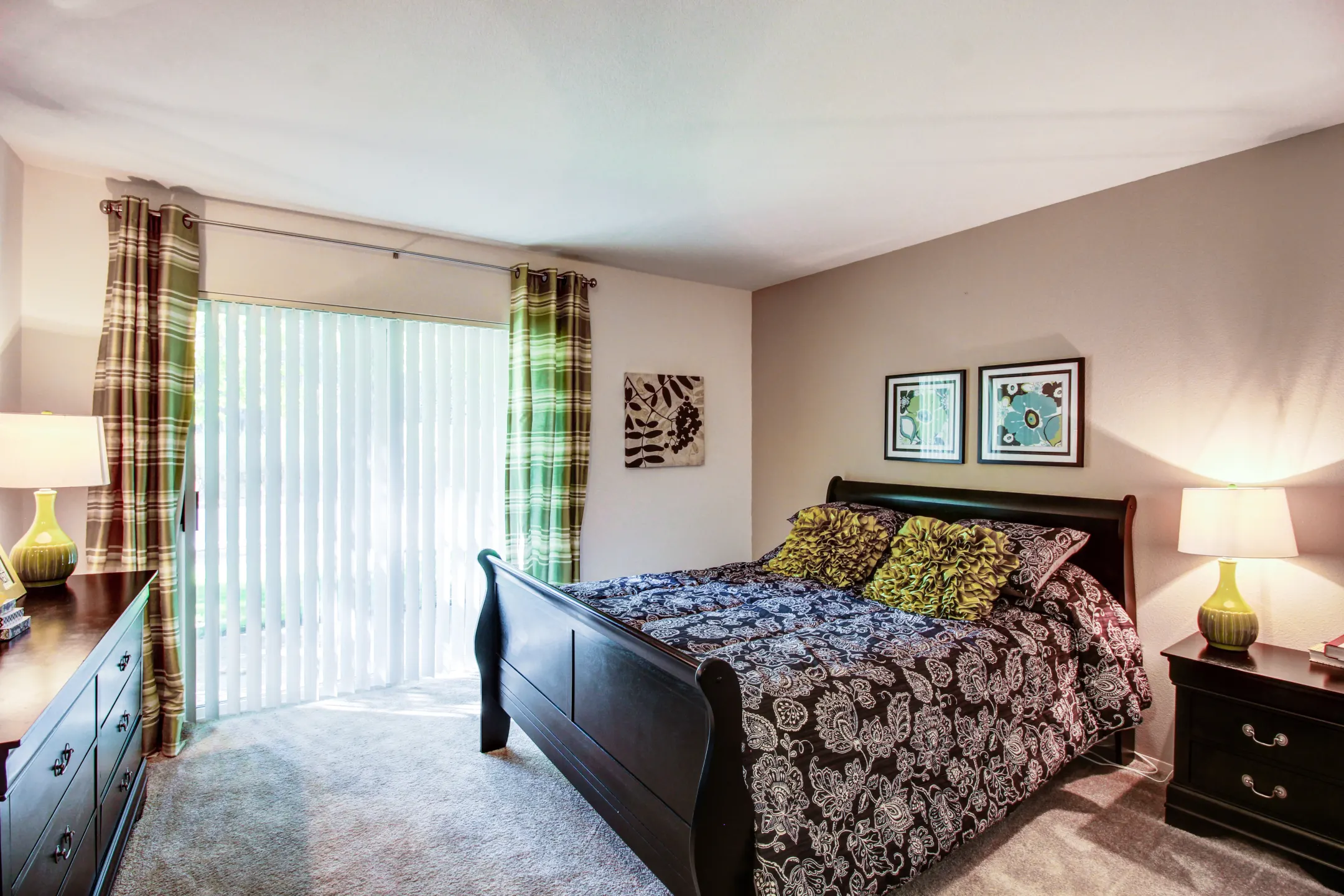 Bedroom - Pioneer Ridge - Oregon City, OR