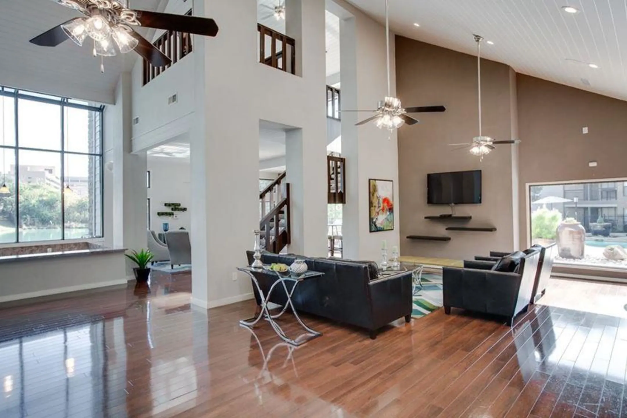 Living Room - Courtyard Condos - Dallas, TX