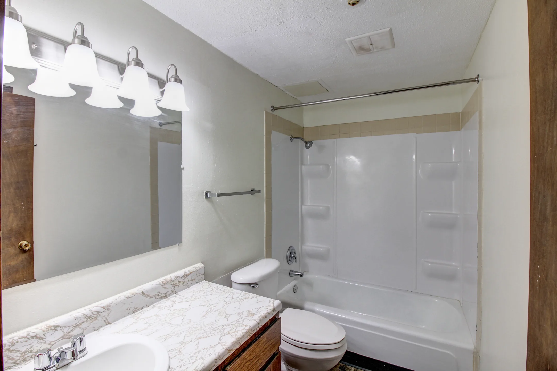 Bathroom - Legacy Village - Sioux Falls, SD