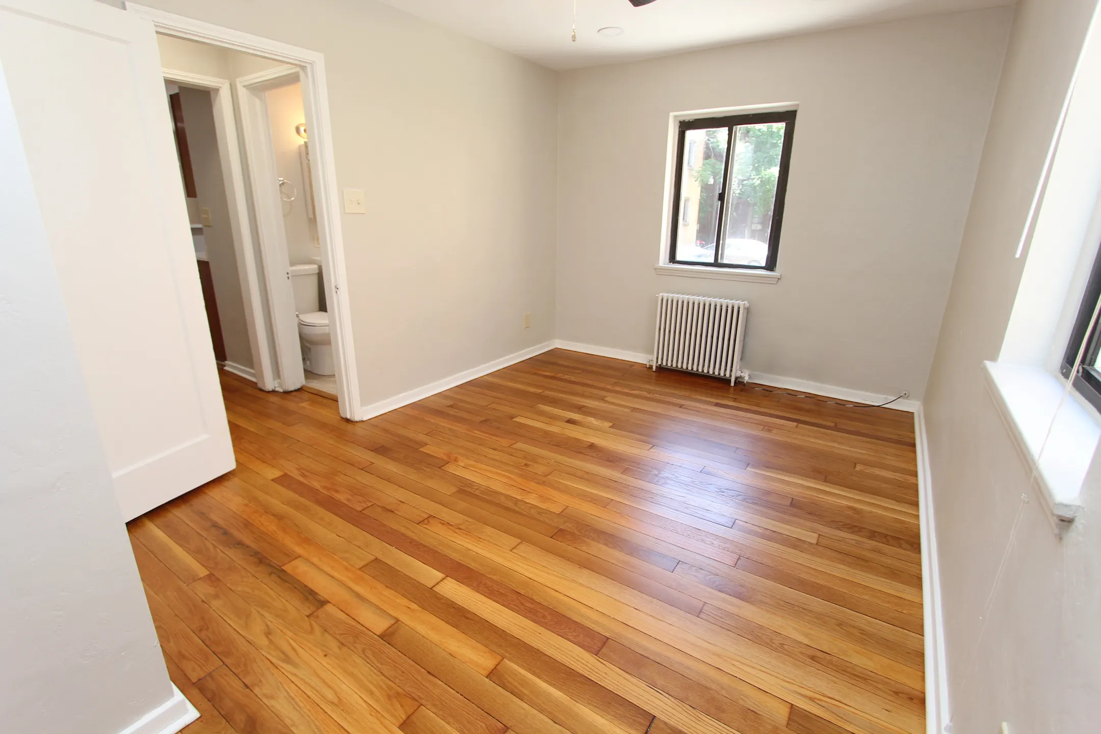 Shadyside Apartments 6005 Fifth Avenue Pittsburgh, PA Apartments