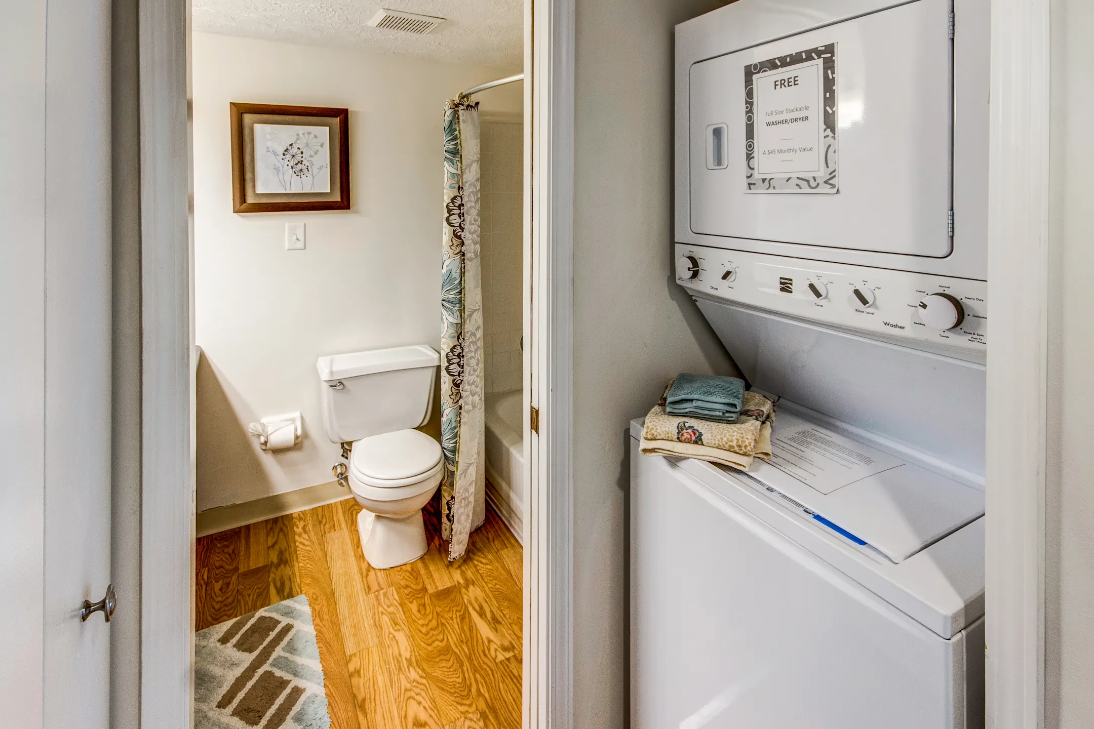 Creek Bay At Meridian Woods Apartments Indianapolis, IN 46217