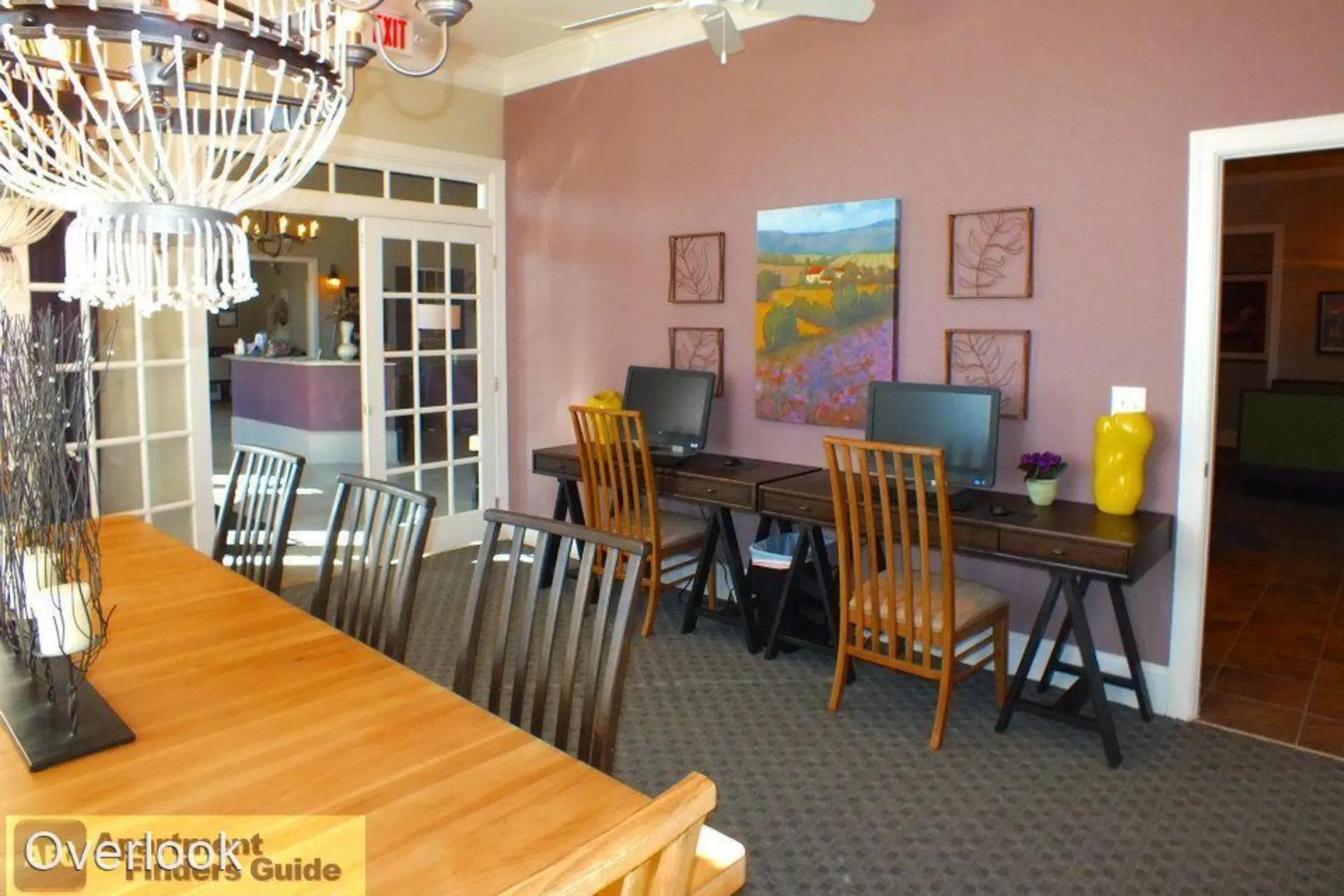 Dining Room - Overlook At Stone Spring - Harrisonburg, VA