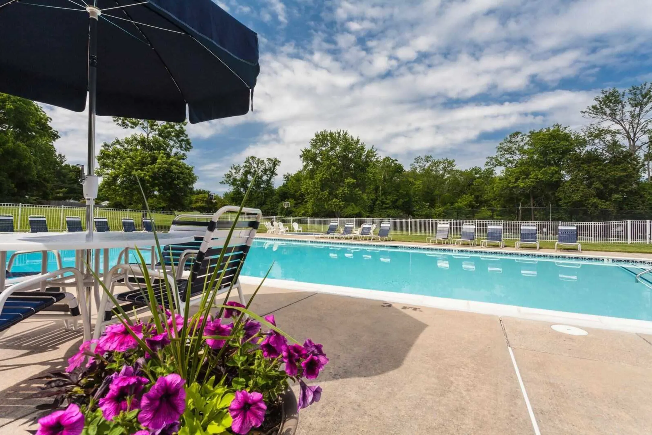 Pool - Townline Townhomes - Blue Bell, PA