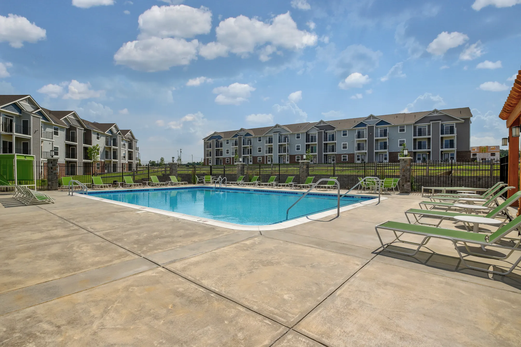 Dodson Pointe Apartment Homes 6000 W Stoney Creek Dr Rogers, AR Apartments for Rent Rent.