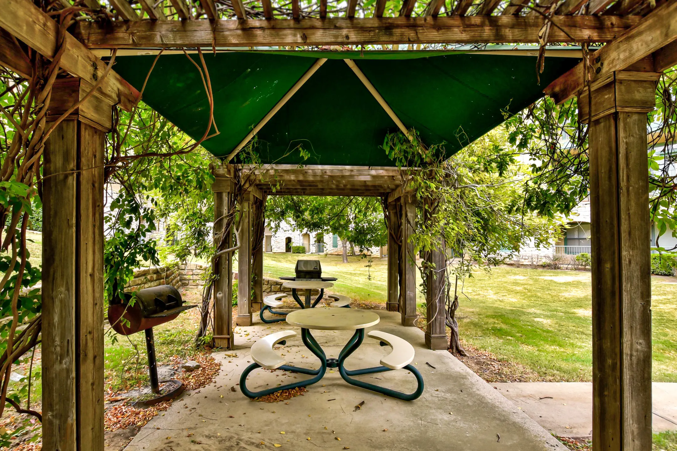 Patio / Deck - The Villas At Beaver Creek - Irving, TX